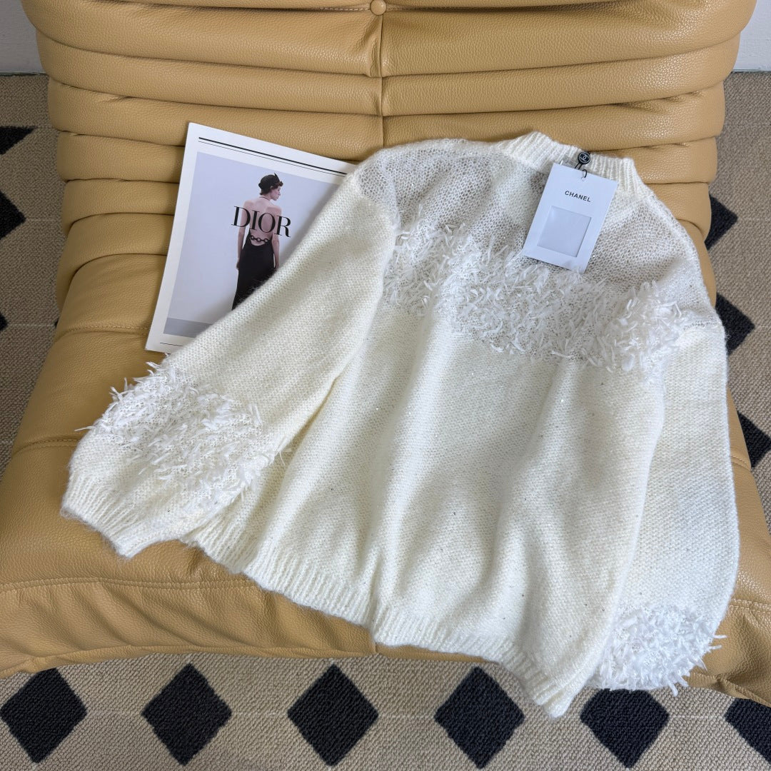 CC 26 Sweater Gray and White Wool Mesh 240318