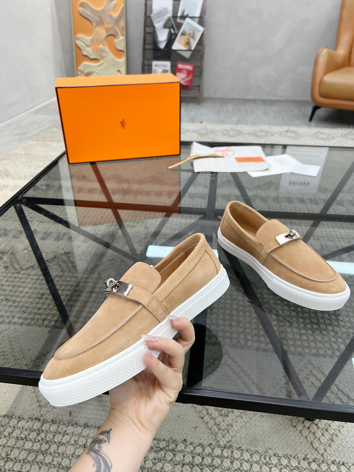 HM Men's Loafers Beige Suede 621424
