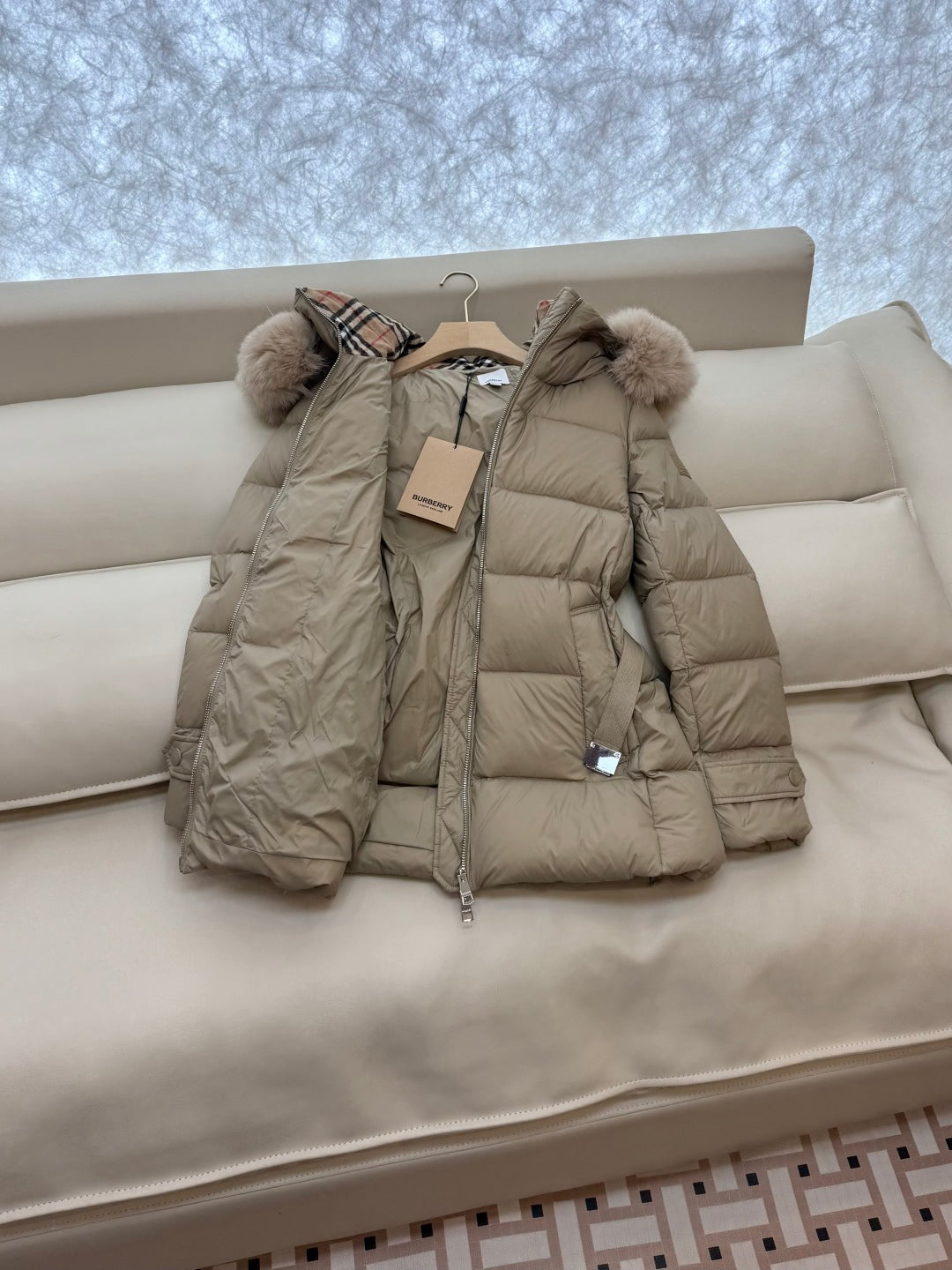 Burberry 25 Fur Collar Plaid Slim-fit Beige Jacket Polyester Down