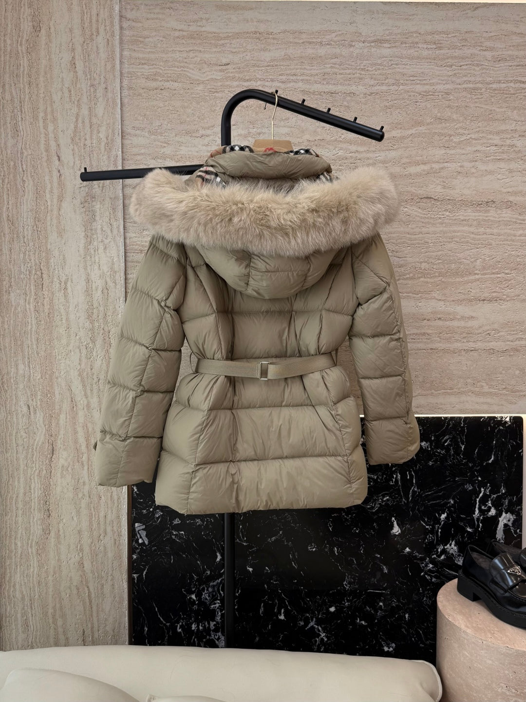 Burberry 25 Fur Collar Plaid Slim-fit Beige Jacket Polyester Down