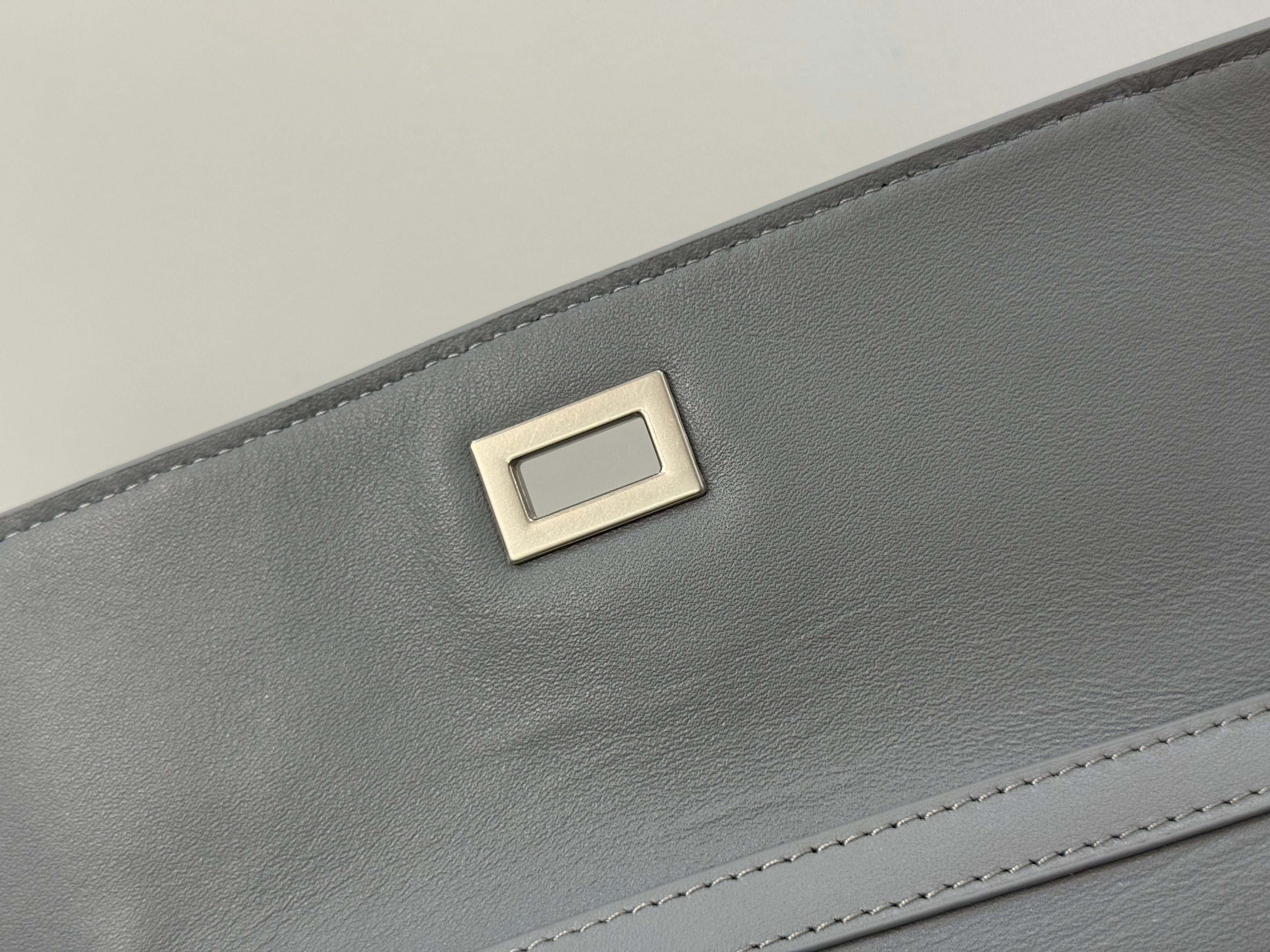 Balenciaga Medium Bag 35 Gray Calfskin Sliver Hardware