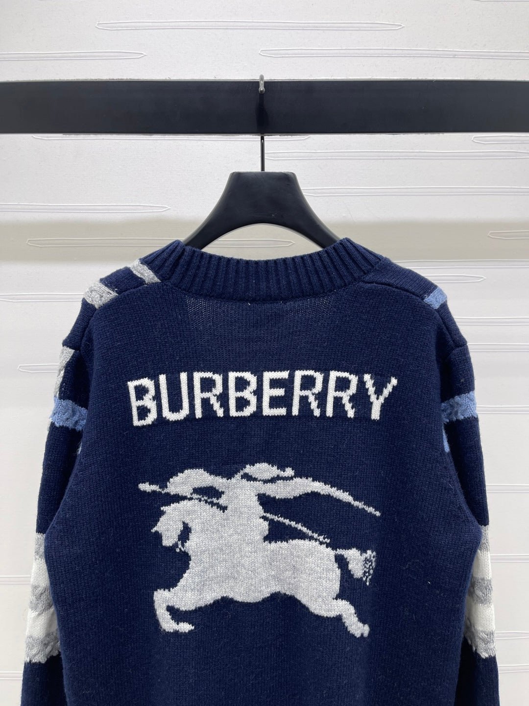 Burberry 25 V-neck Long-sleeved Cardigan Navy Blue Wool Cashmere
