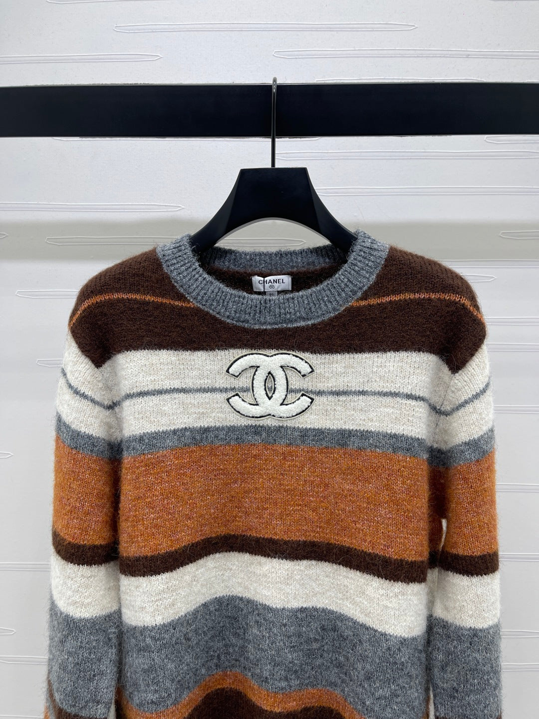 Chanel 2025 Striped Pullover Long-sleeved Sweater Brown Wool Cashmere 319607
