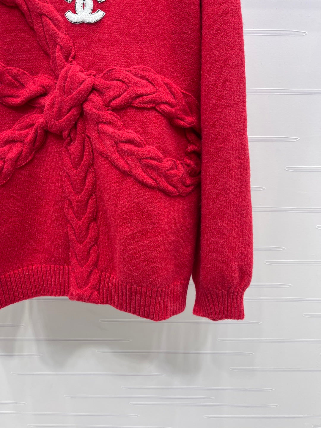 CC 26 Bow Tie Pullover Sweater Red Wool 331564