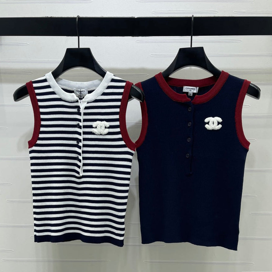 Chanel 2026 Color-blocked Crew Neck Knit Vest Wool 390665