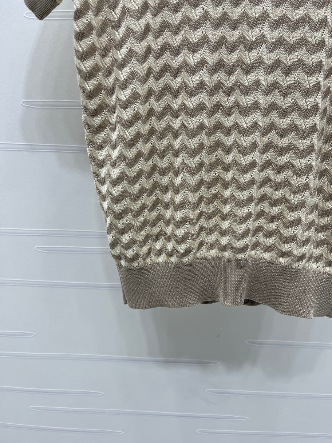 Miumiu 2026 Hollow-out Knit Short-sleeved Top Tencel Cotton 395656
