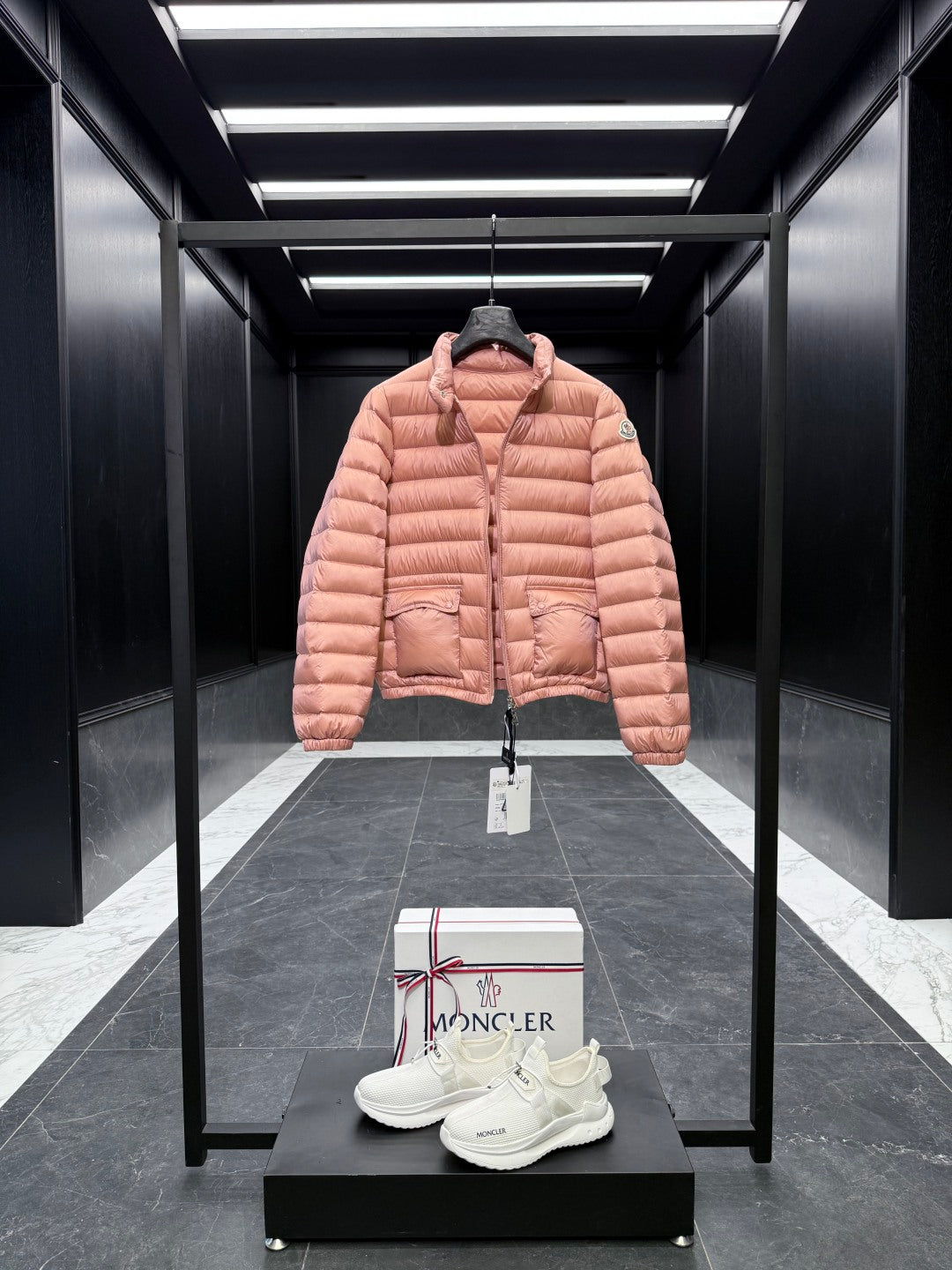 Moncler 25 Down Jacket Polyester 304735
