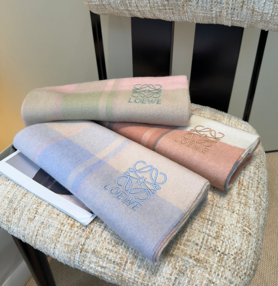 Loewe Scarf 180CM Dusty Pink Cashmere 969487