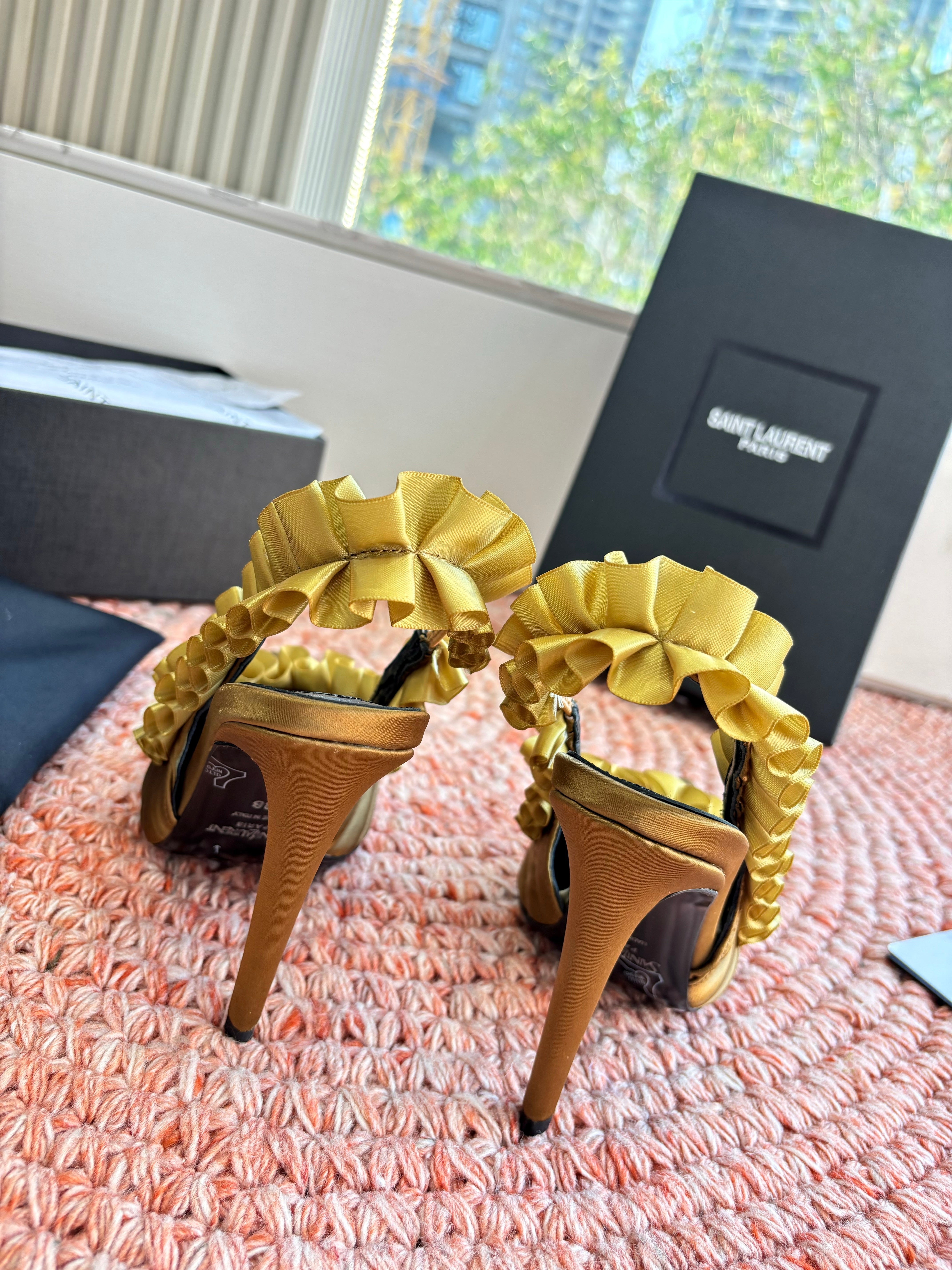 YSL 26ss Slingback Shiny Gold  Silk Leather 648839