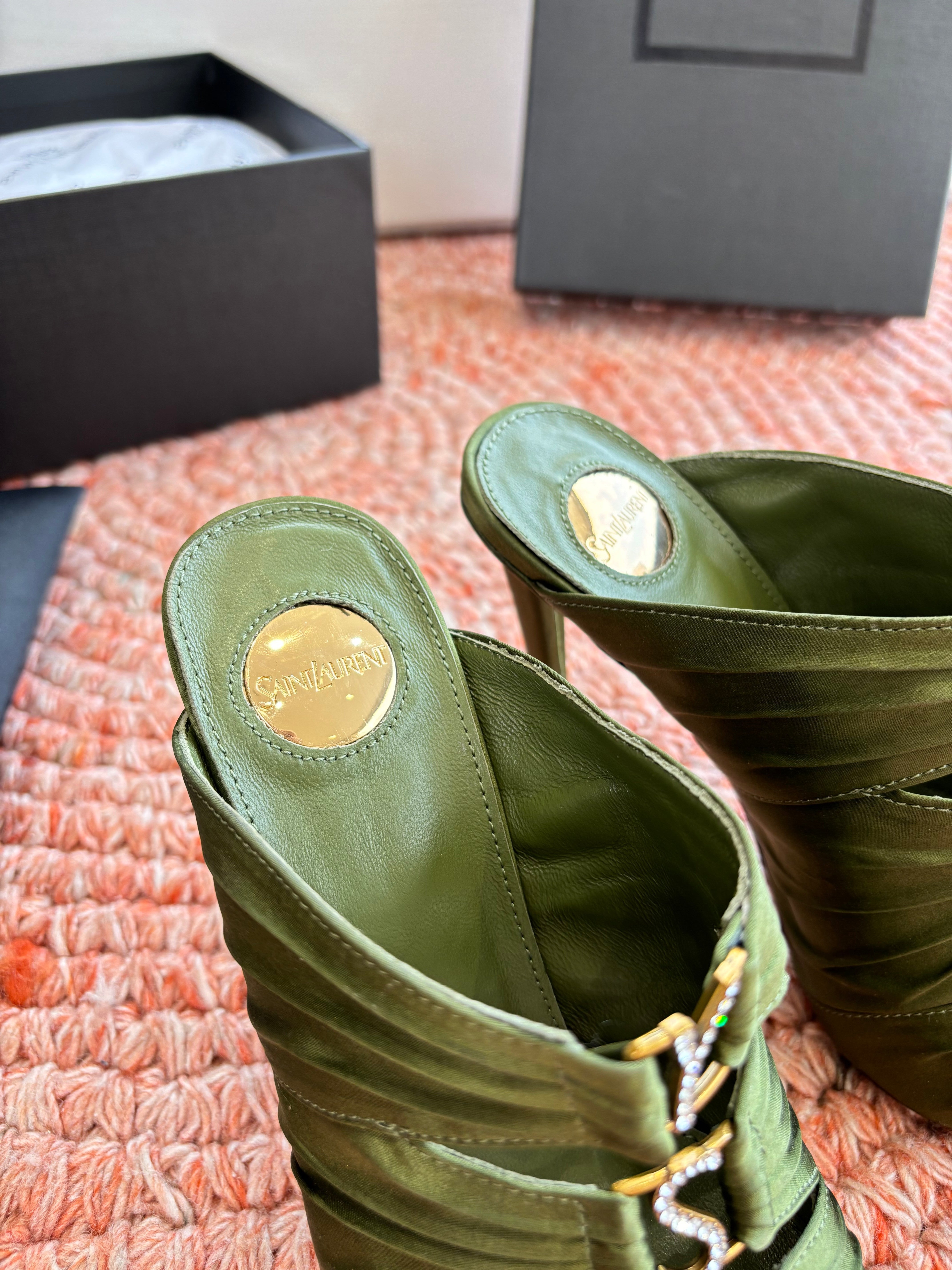 YSL 26ss Pointed High Heels Sandals 110 Green Silk Leather 648791