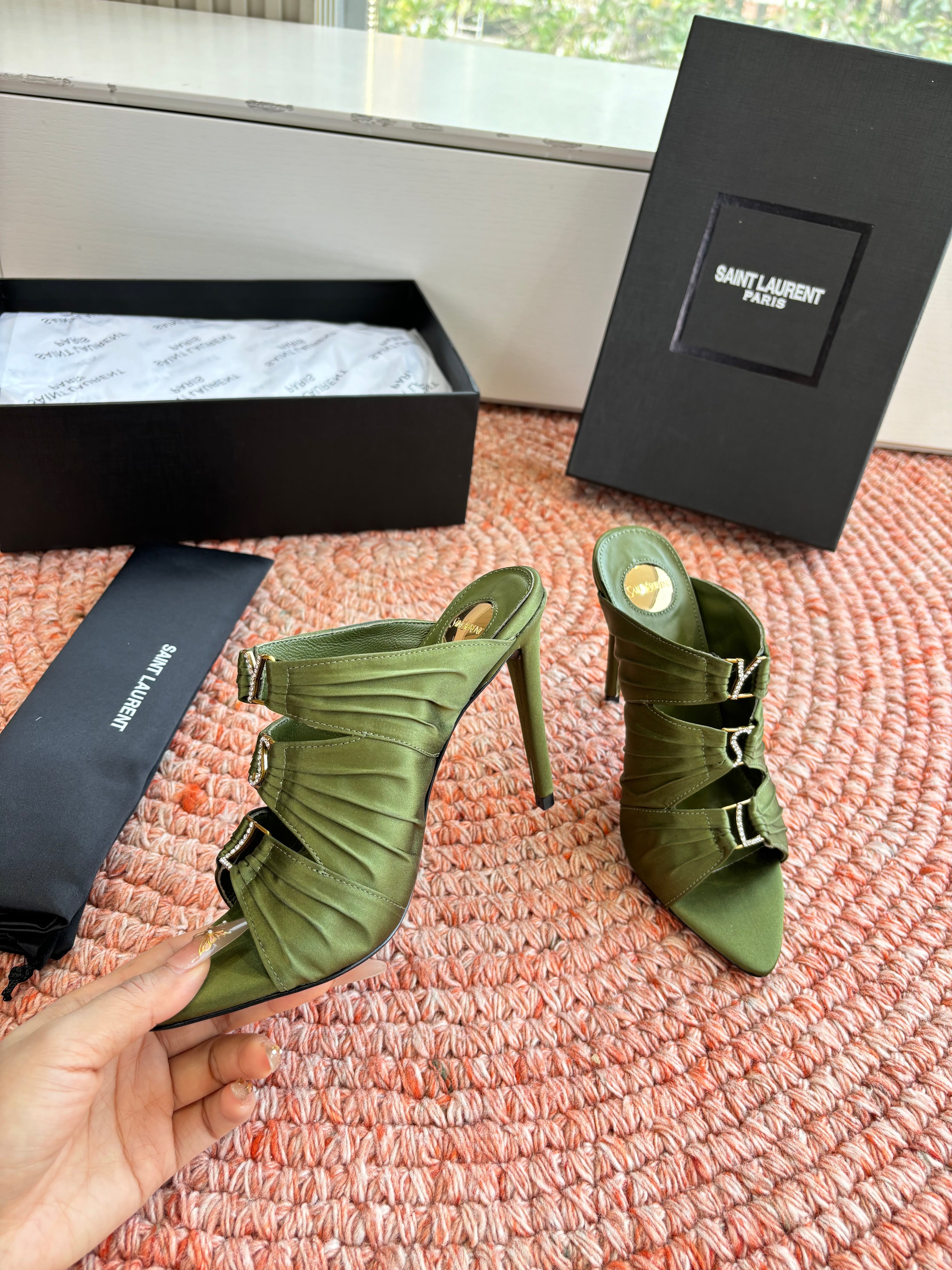 YSL 26ss Pointed High Heels Sandals 110 Green Silk Leather 648791