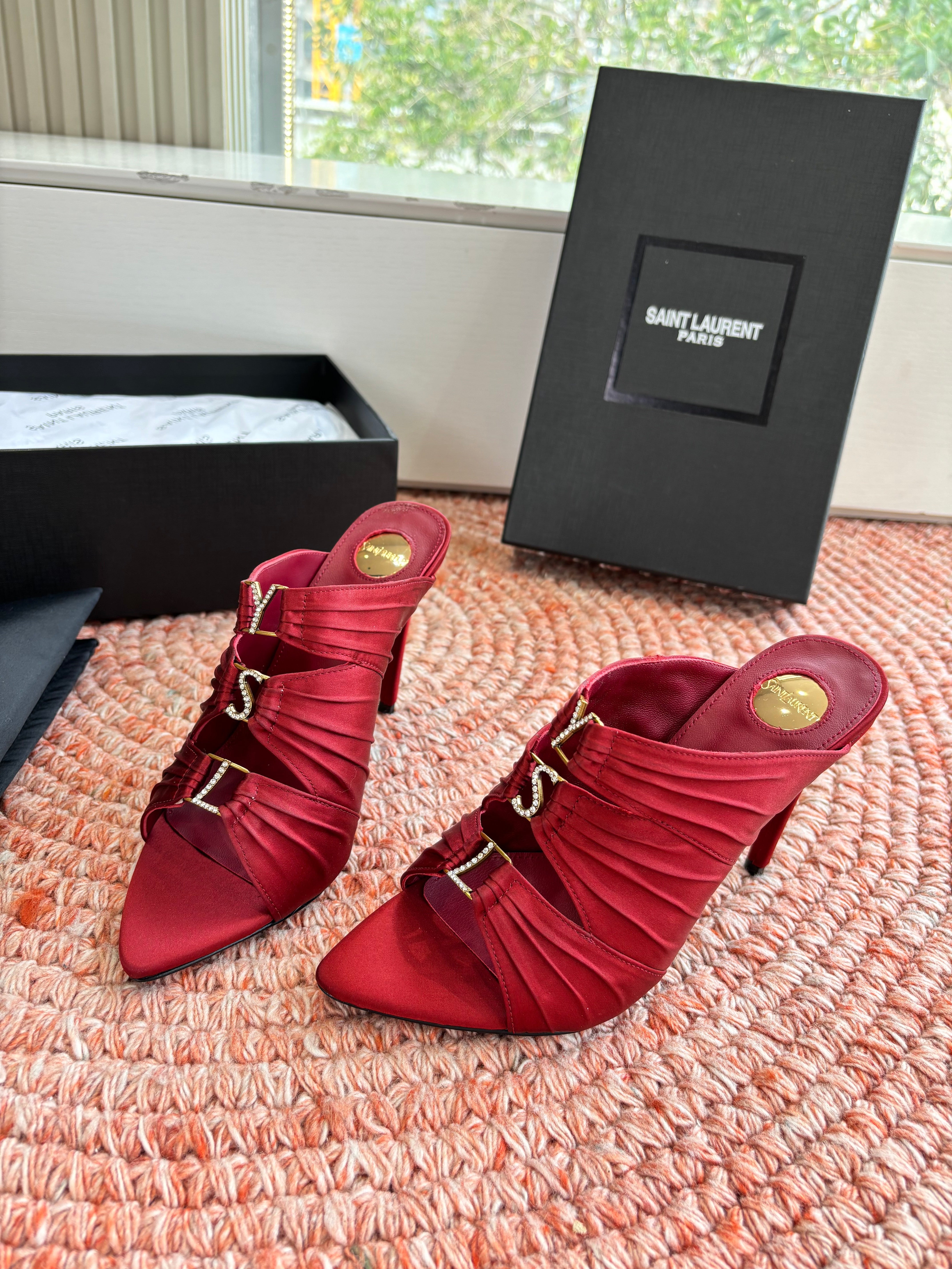 YSL 26ss Pointed High Heels Sandals 110 Dark Red Silk Leather 648787