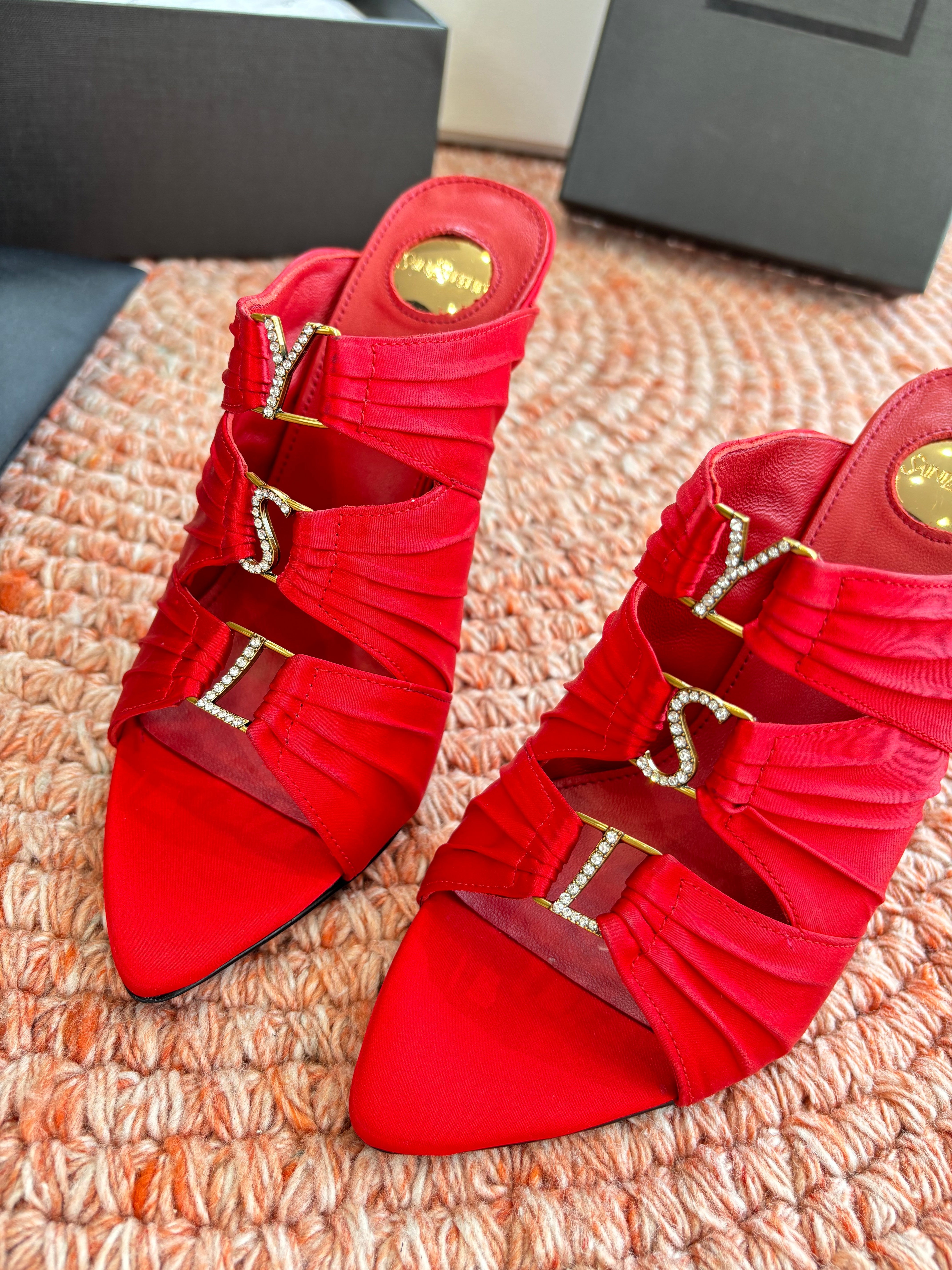 YSL 26ss Pointed High Heels Sandals 110 Red Silk Leather 648790