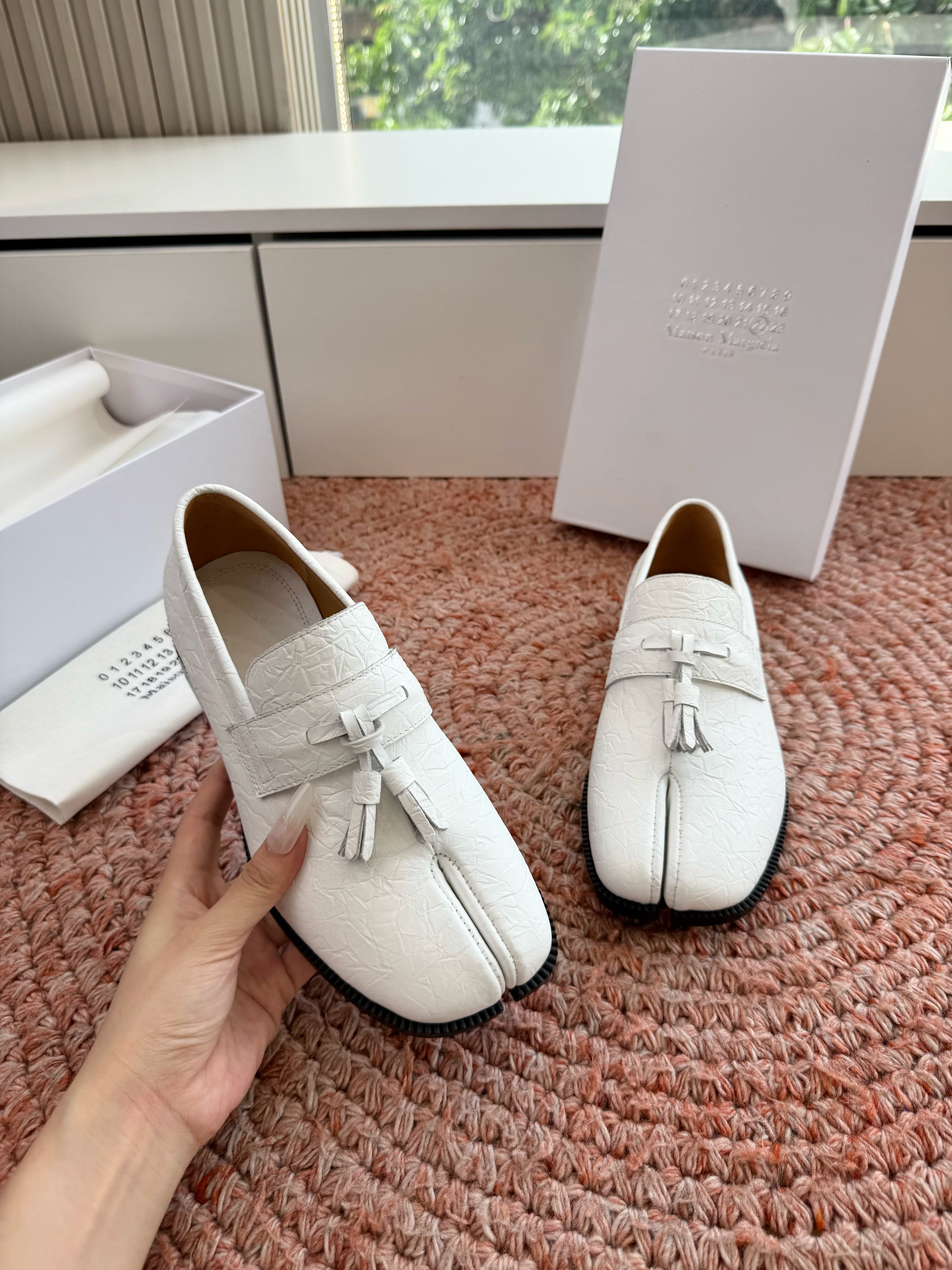 Maison Margiela 2026 Loafer Cowhide 915727