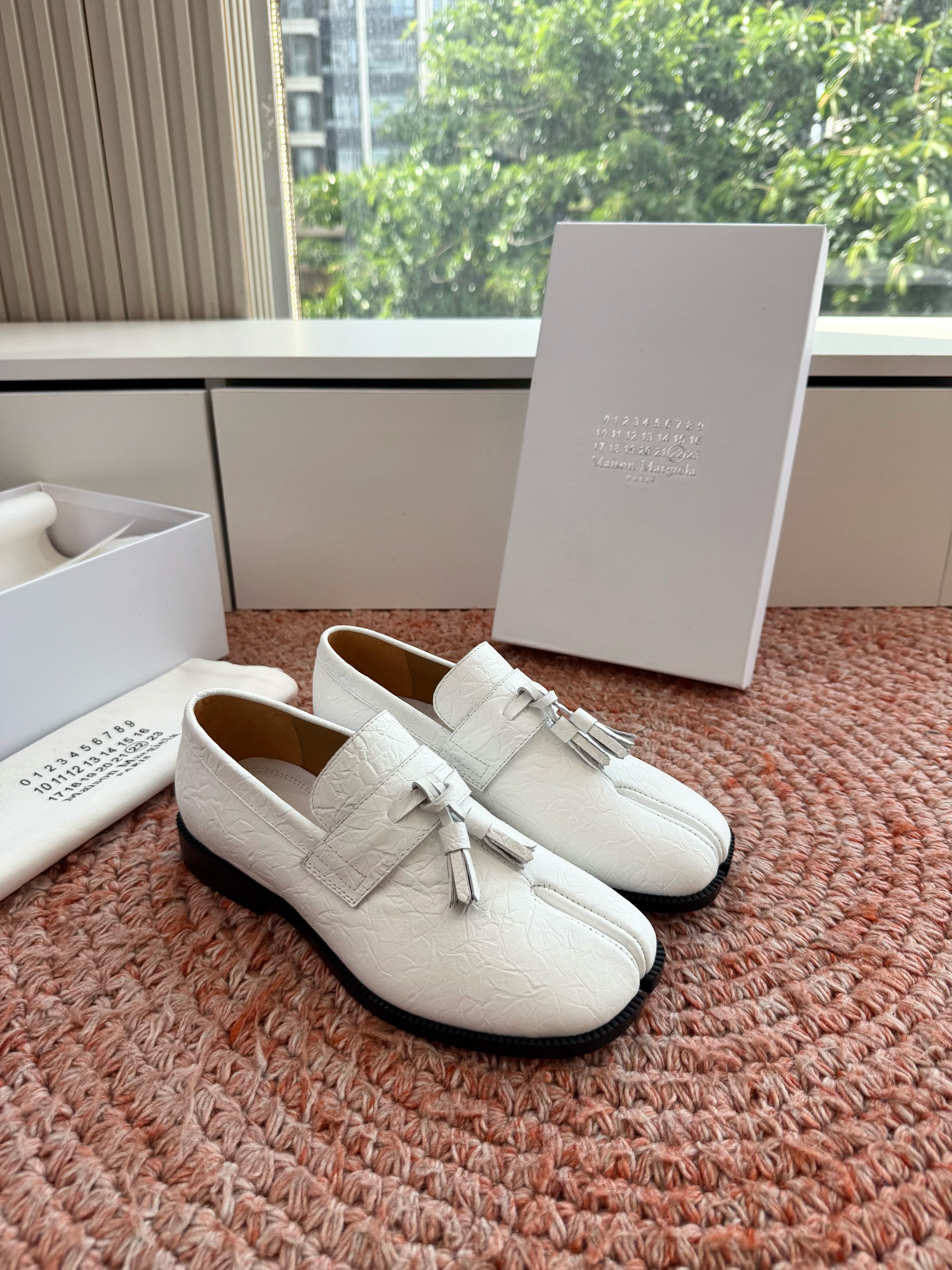 Maison Margiela 2026 Loafer Cowhide 915727