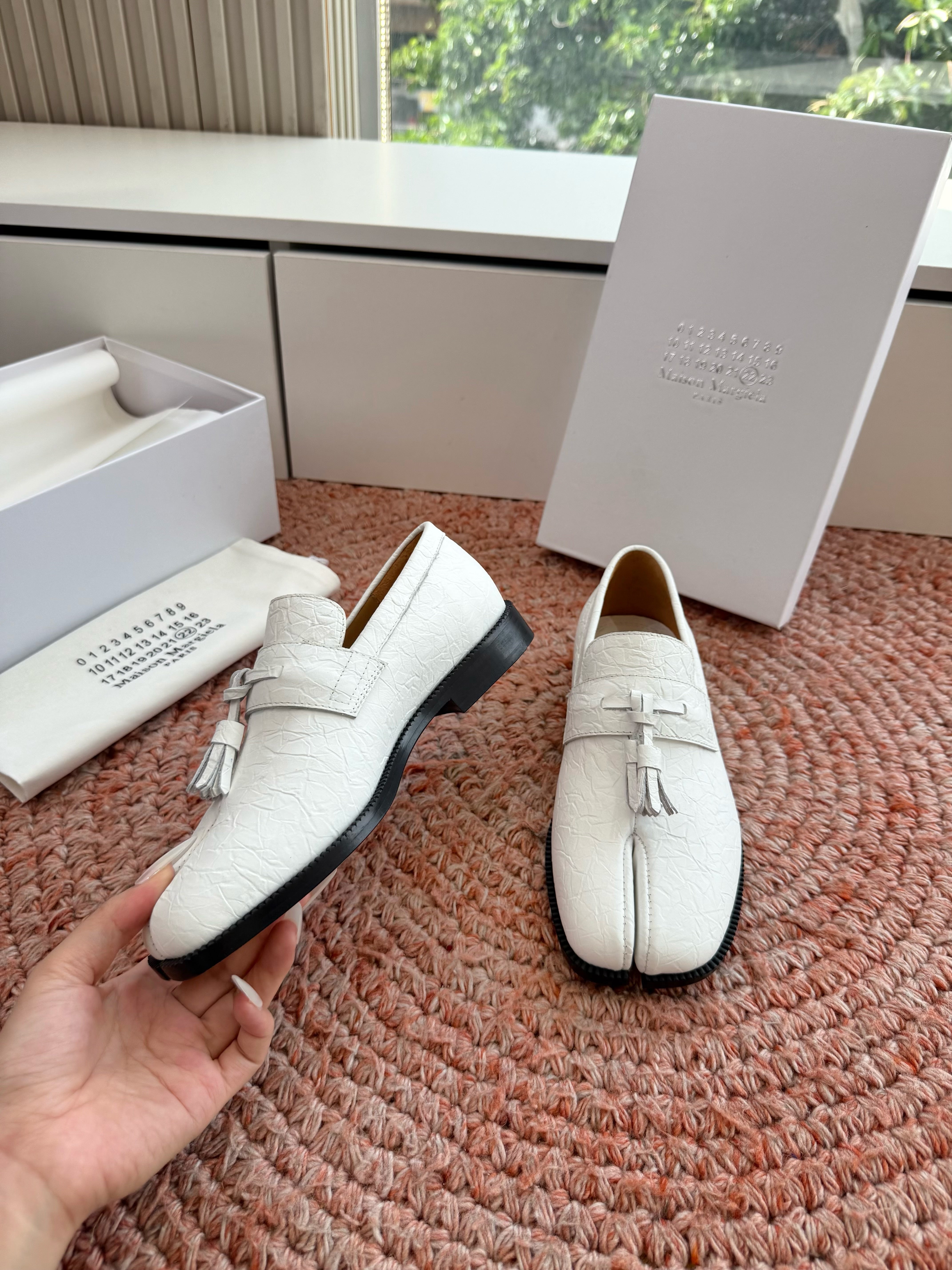 Maison Margiela 2026 Loafer Cowhide 915727