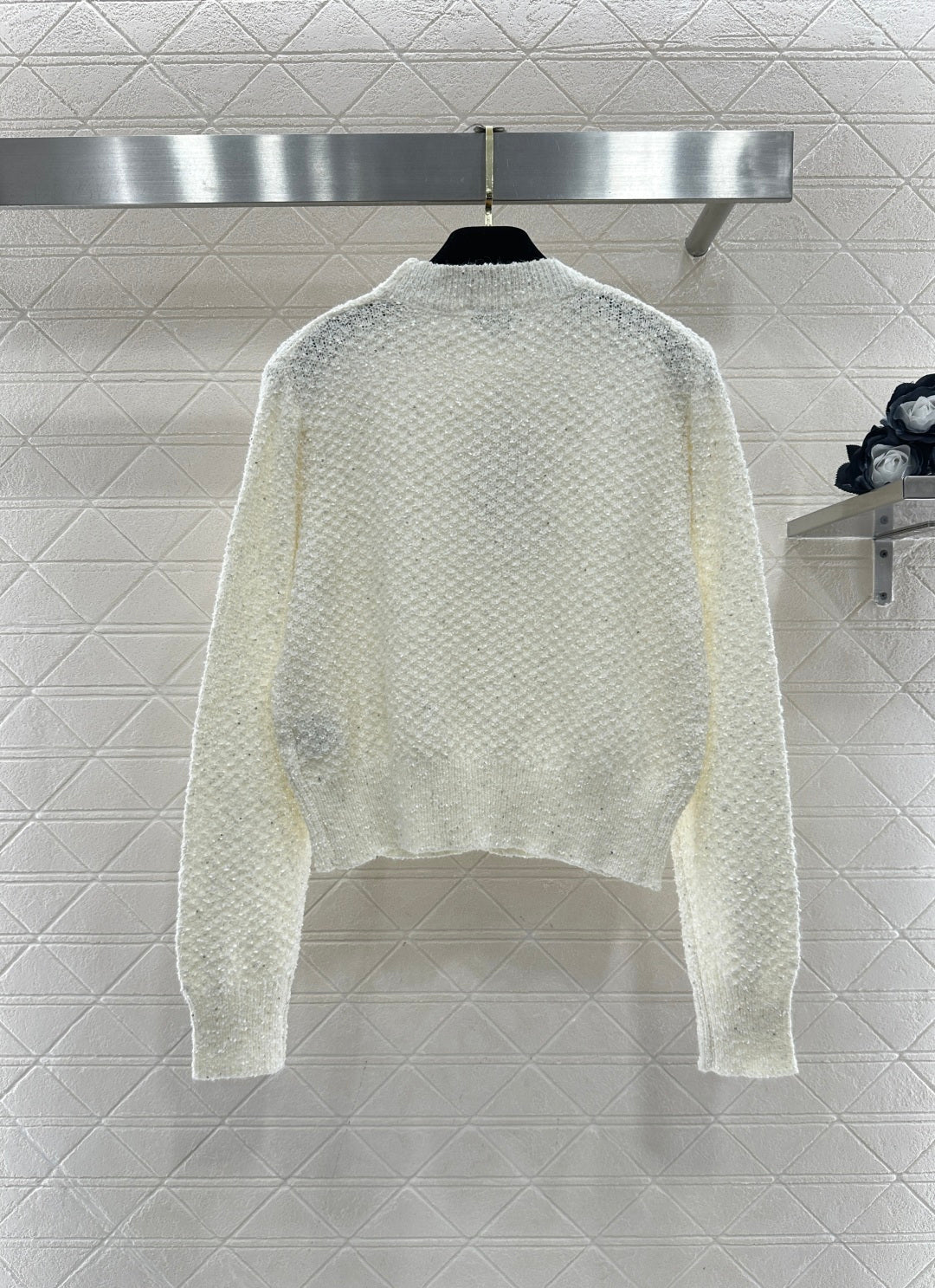 CC 26 Crew Neck Sequined Pullover Sweater Cream Red Wool 331243