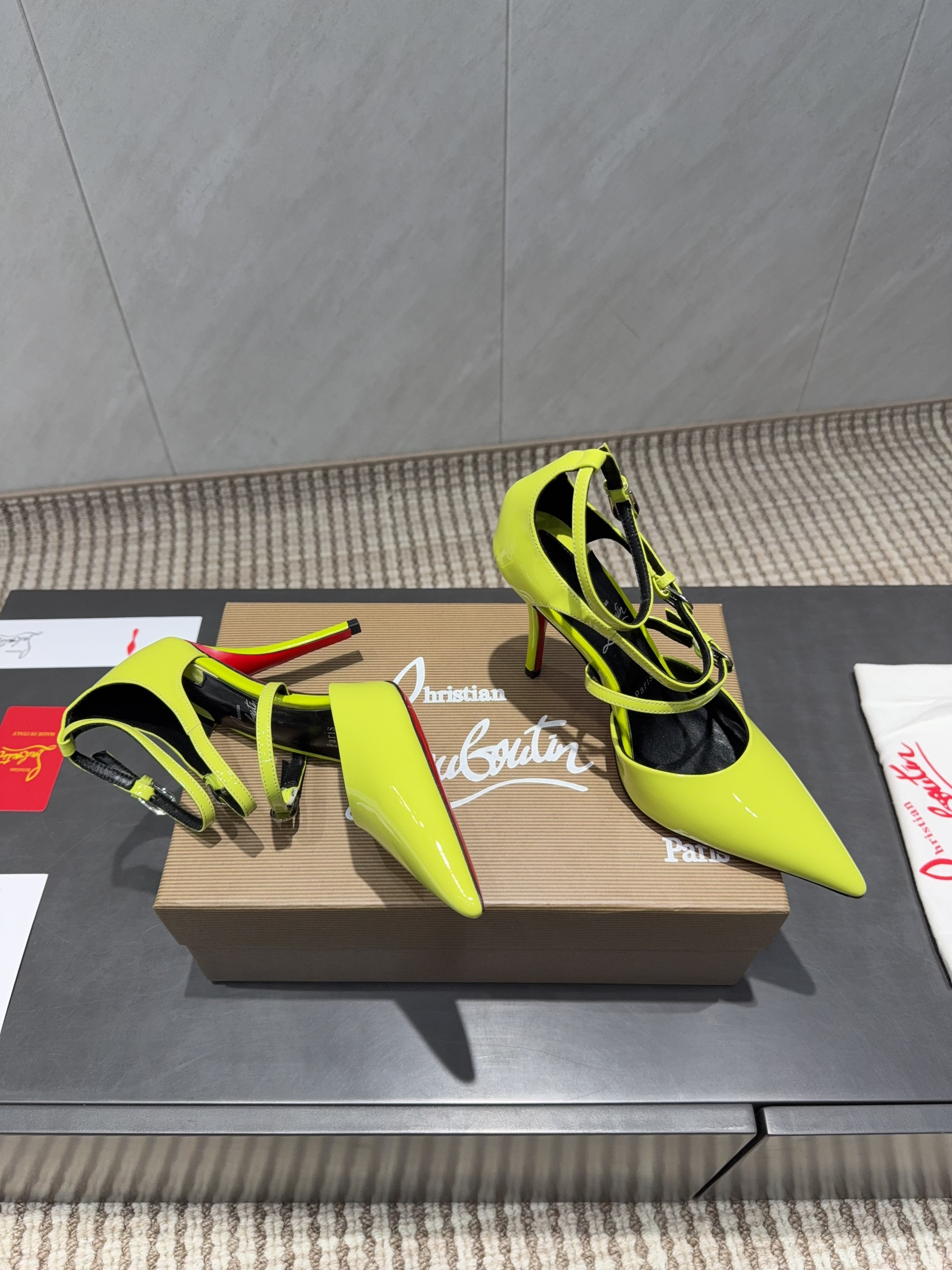 CL 26SS High Heel Pump 100 Neon Yellow Patent Leather 613874