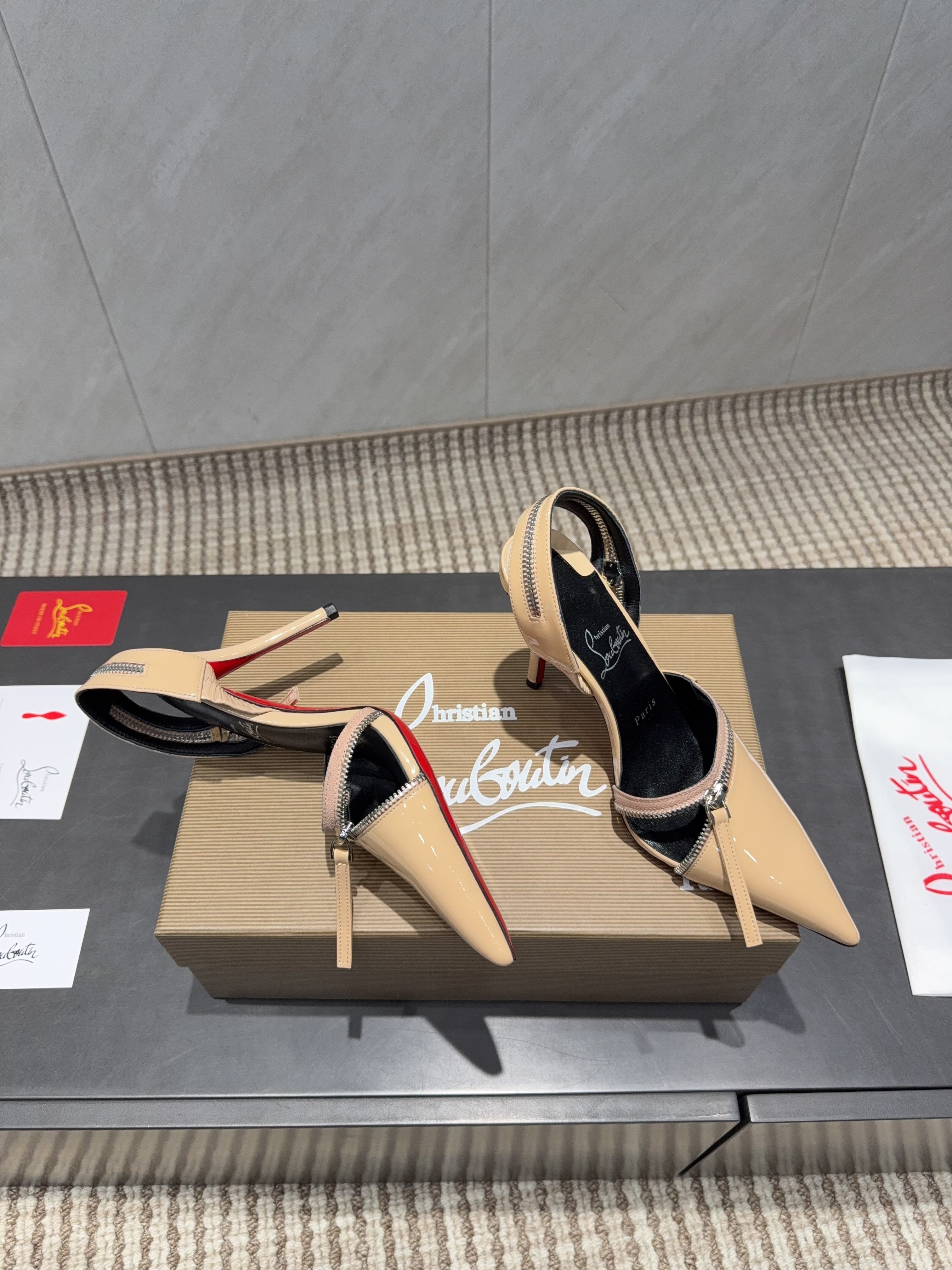 CL 26SS Slingback 100 Beige Patent Leather 613790