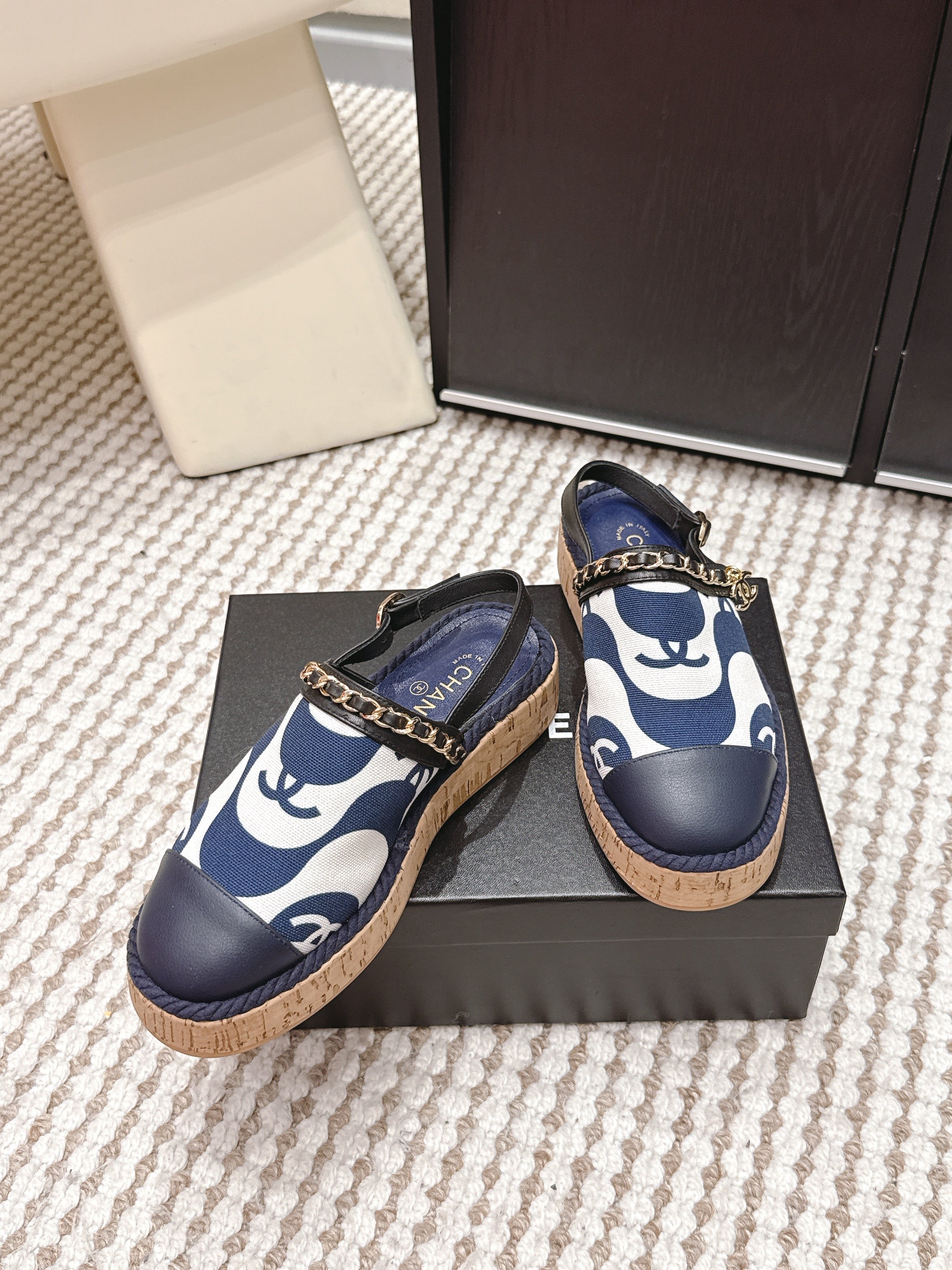 CC 26s Rope-Soled Sandals Navy Blue White Canvas Leather 652563
