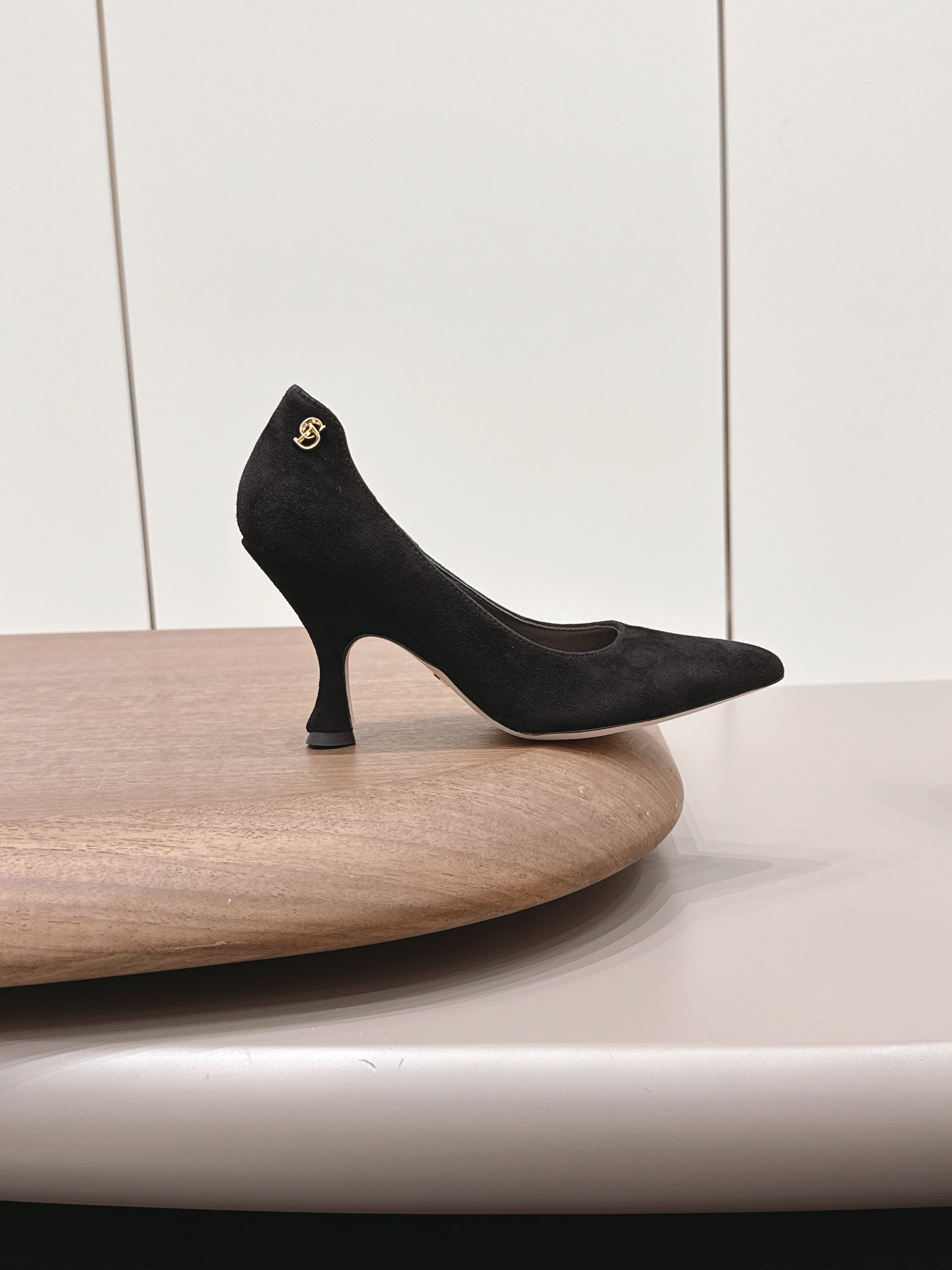CD 26A Pump 95 Black Suede Sheepskin 738294
