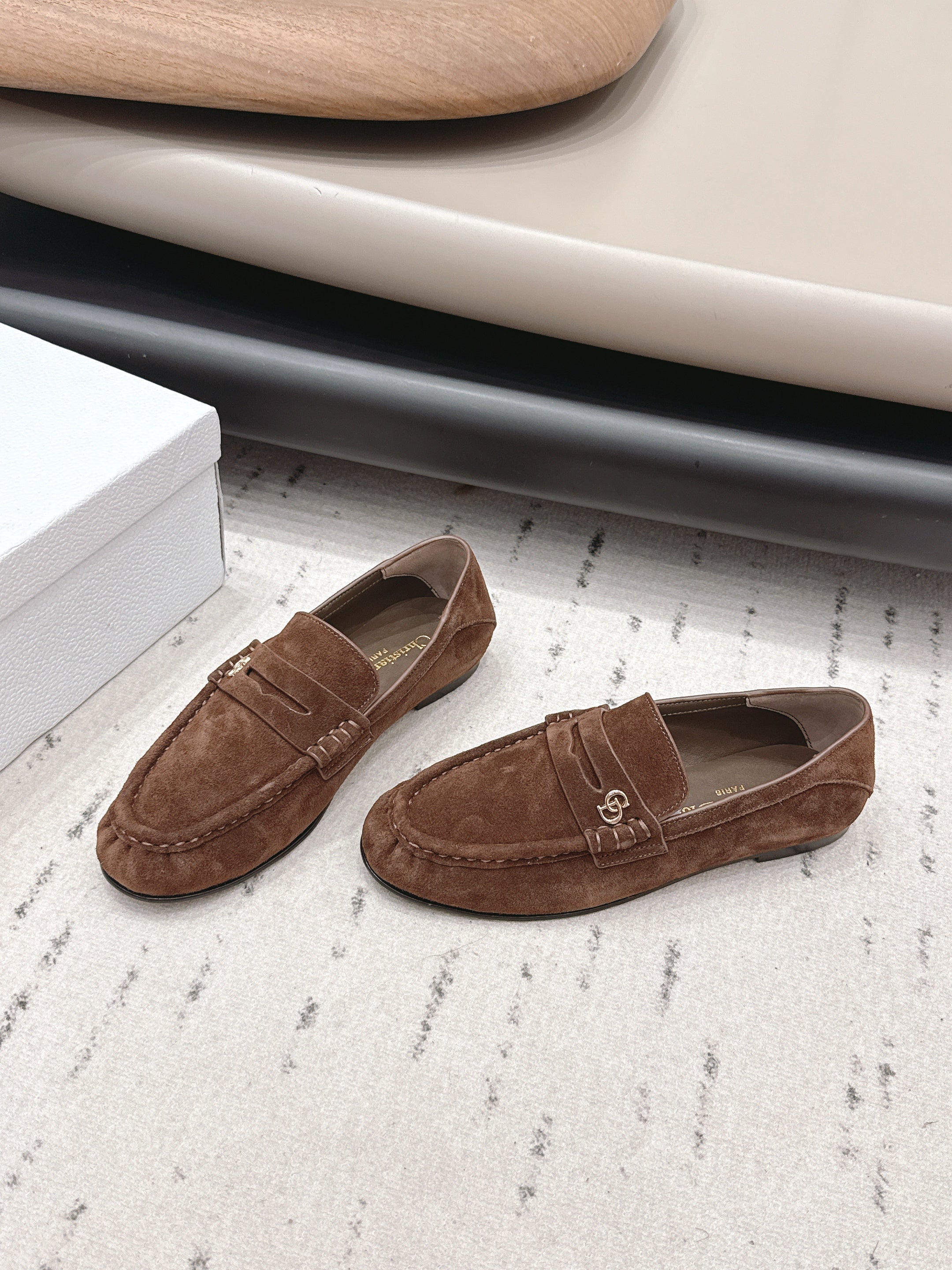 CD 26A Loafers Black Suede Leather