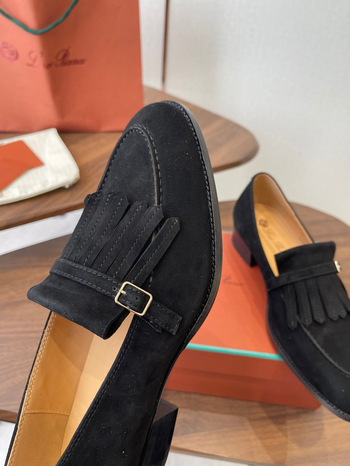 LP 26SS Loafers  Black Suede 579616
