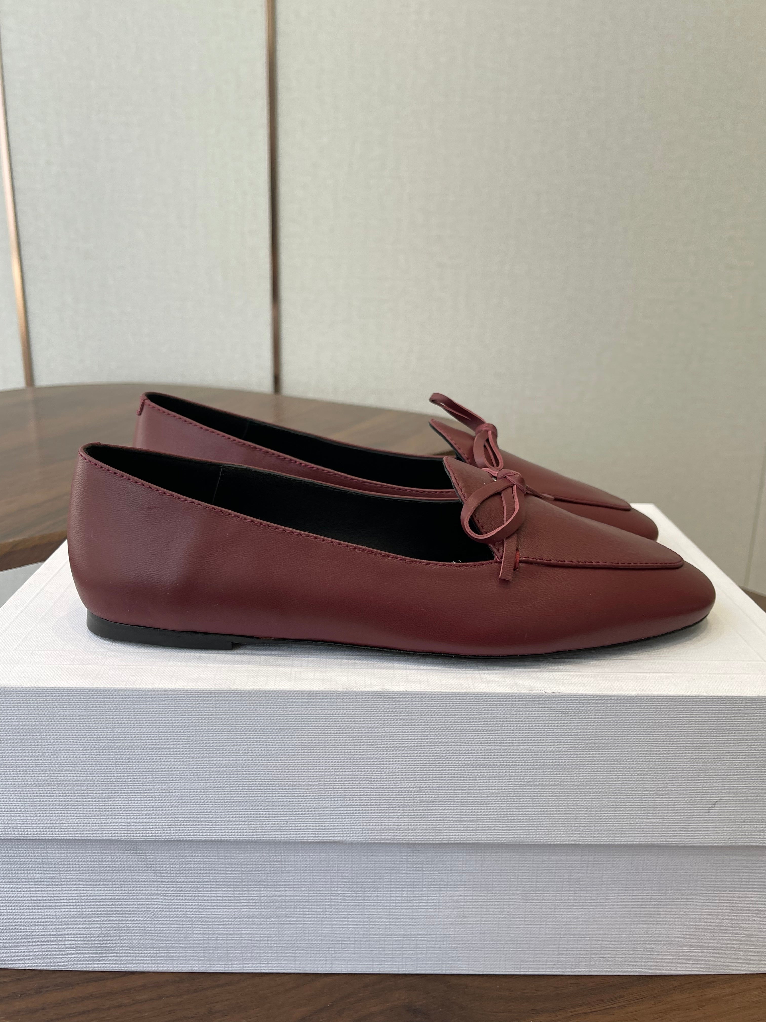 Celine 26 Loafers Burgundy Sheepskin 624691