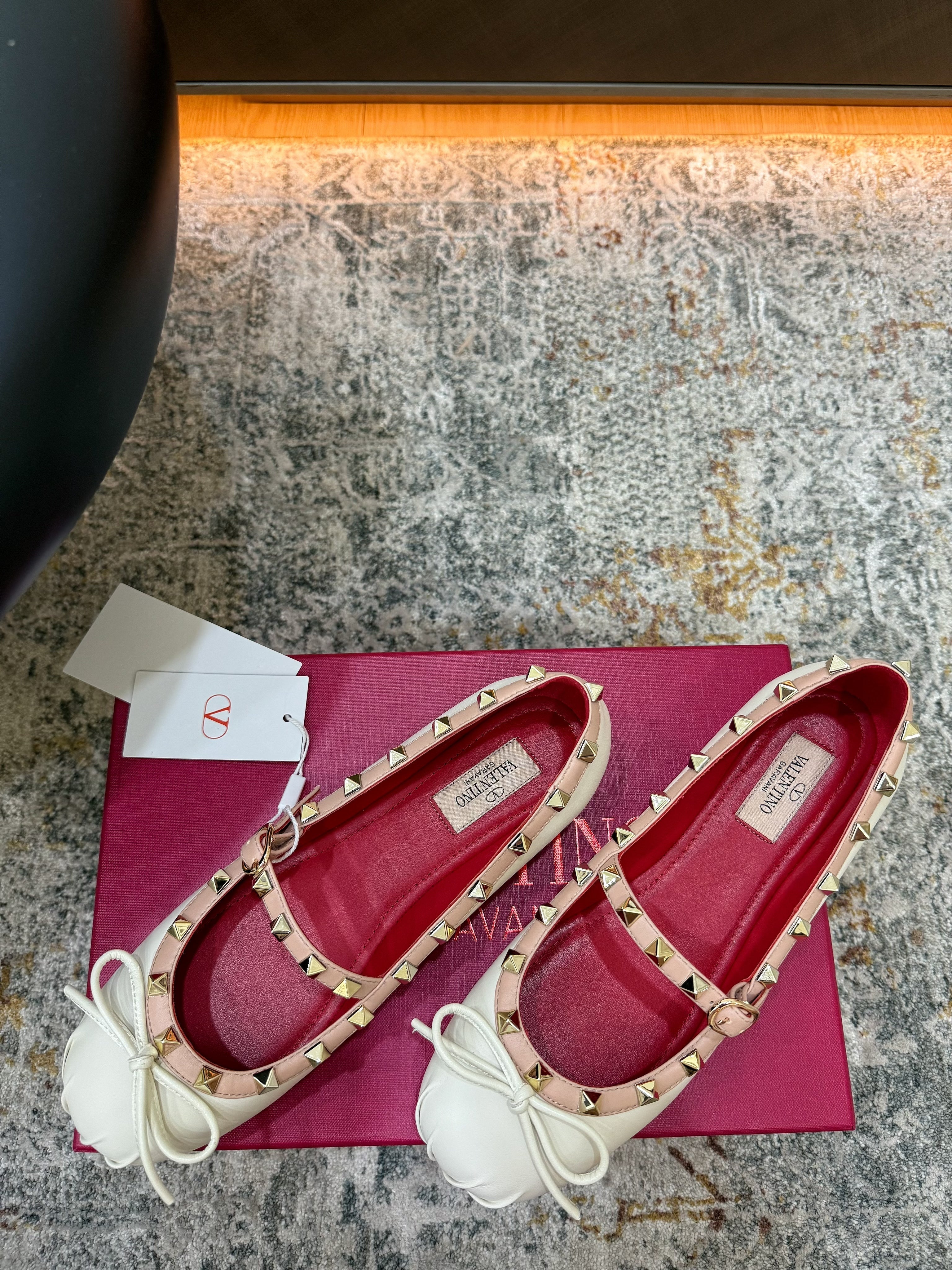Valentino 2026 Rockstud Ballet Flat Patent Leather 881493