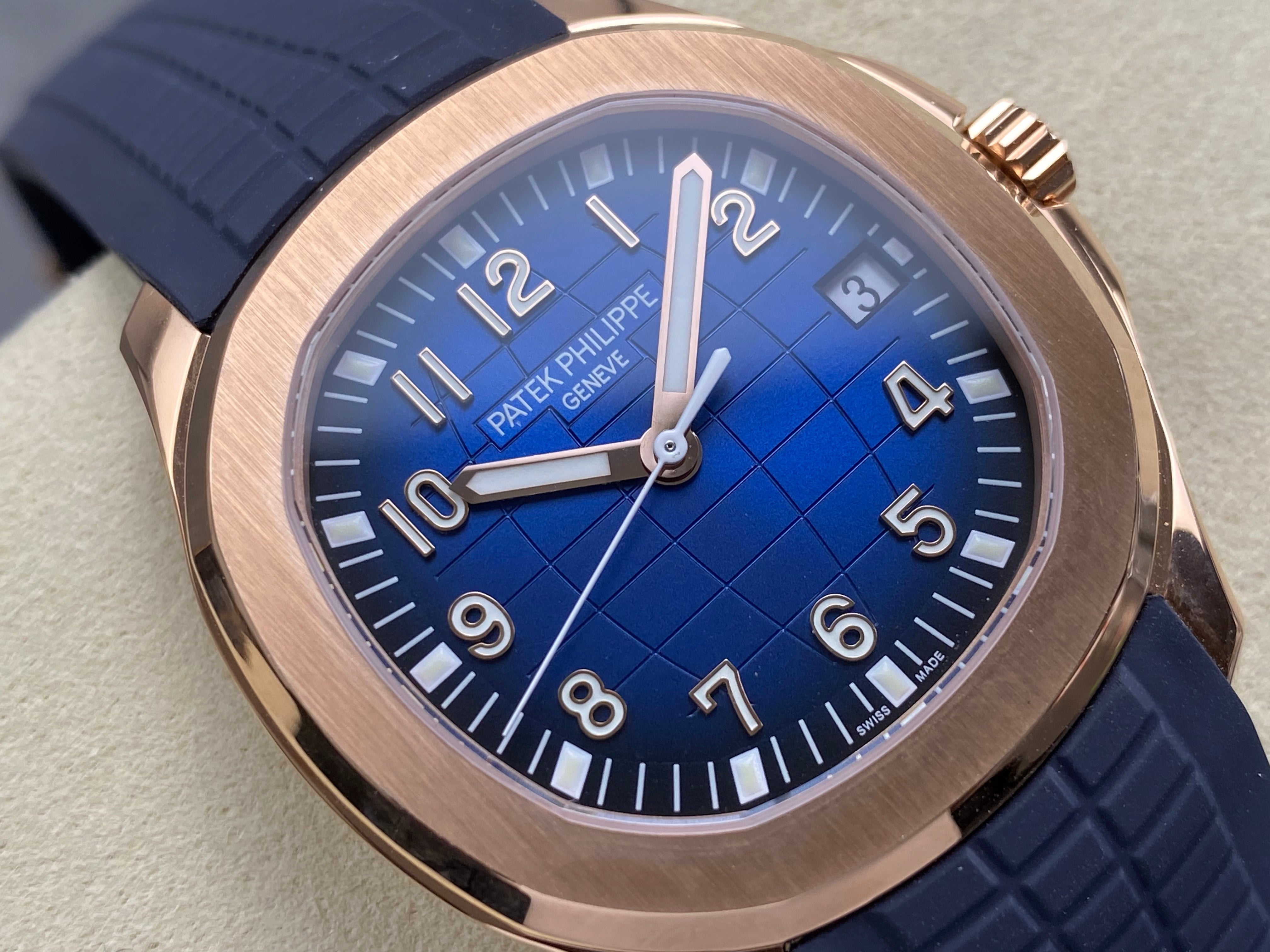 Patek Philippe Aquanaut 40mm Blue Dial Rose Gold Case Blue Rubber Strap