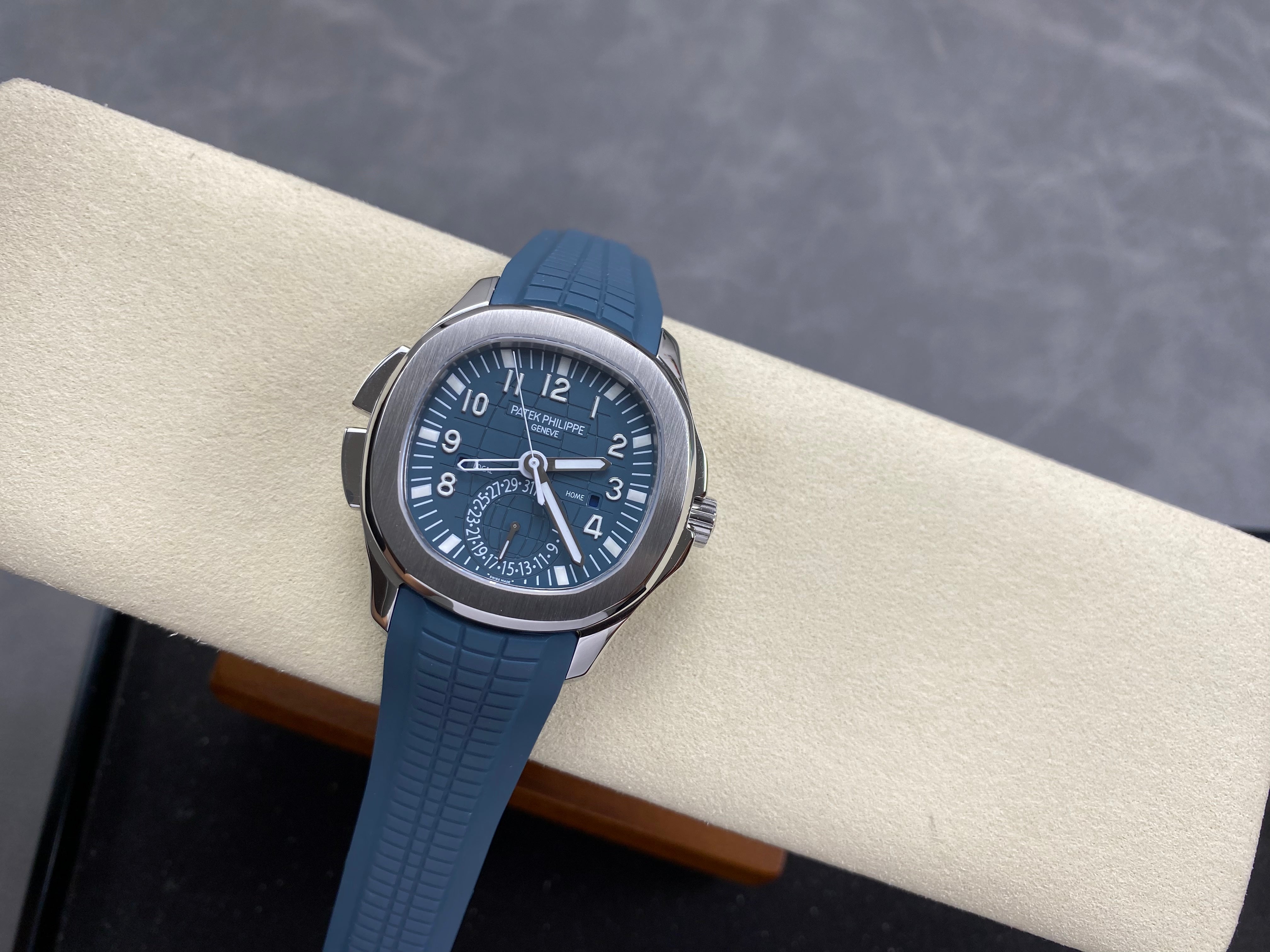 Patek Philippe Aquanaut Travel Time 40mm Blue Dial Steel Case