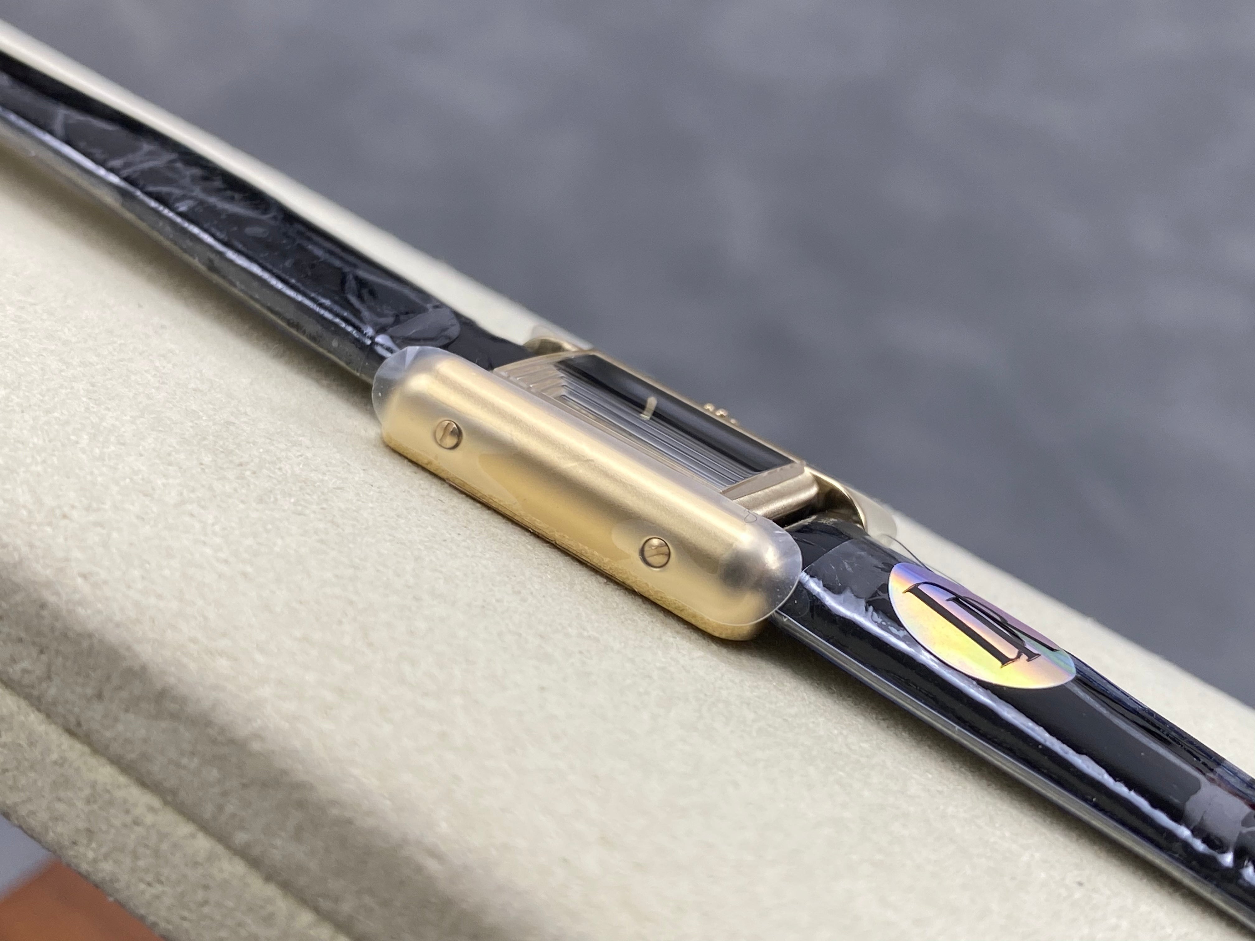 Cartier Tank 24mm Black Dial Gold Case Leather