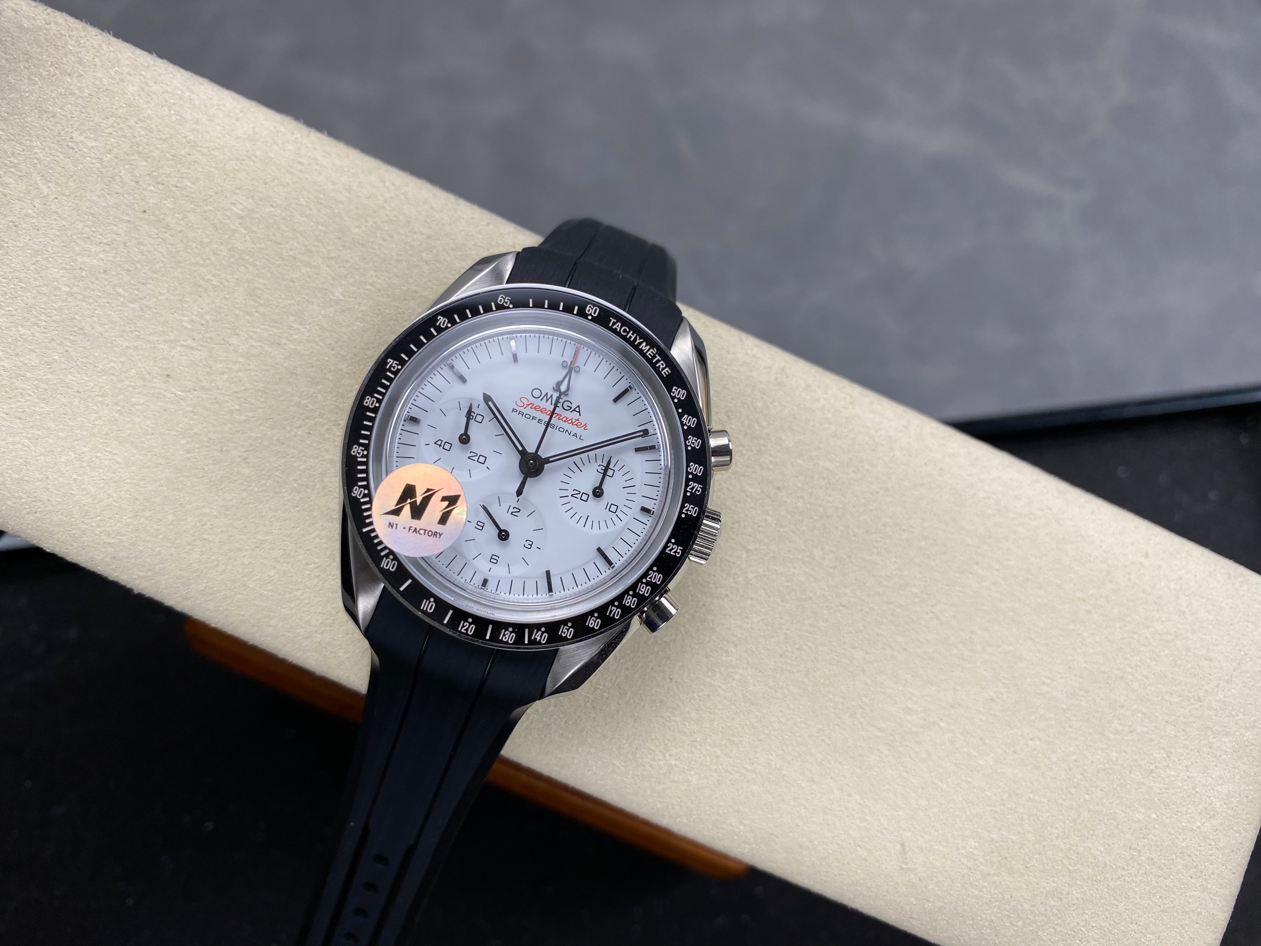 Omega Speedmaster Professional Moonwatch 42mm White Dial Black Rubber Strap