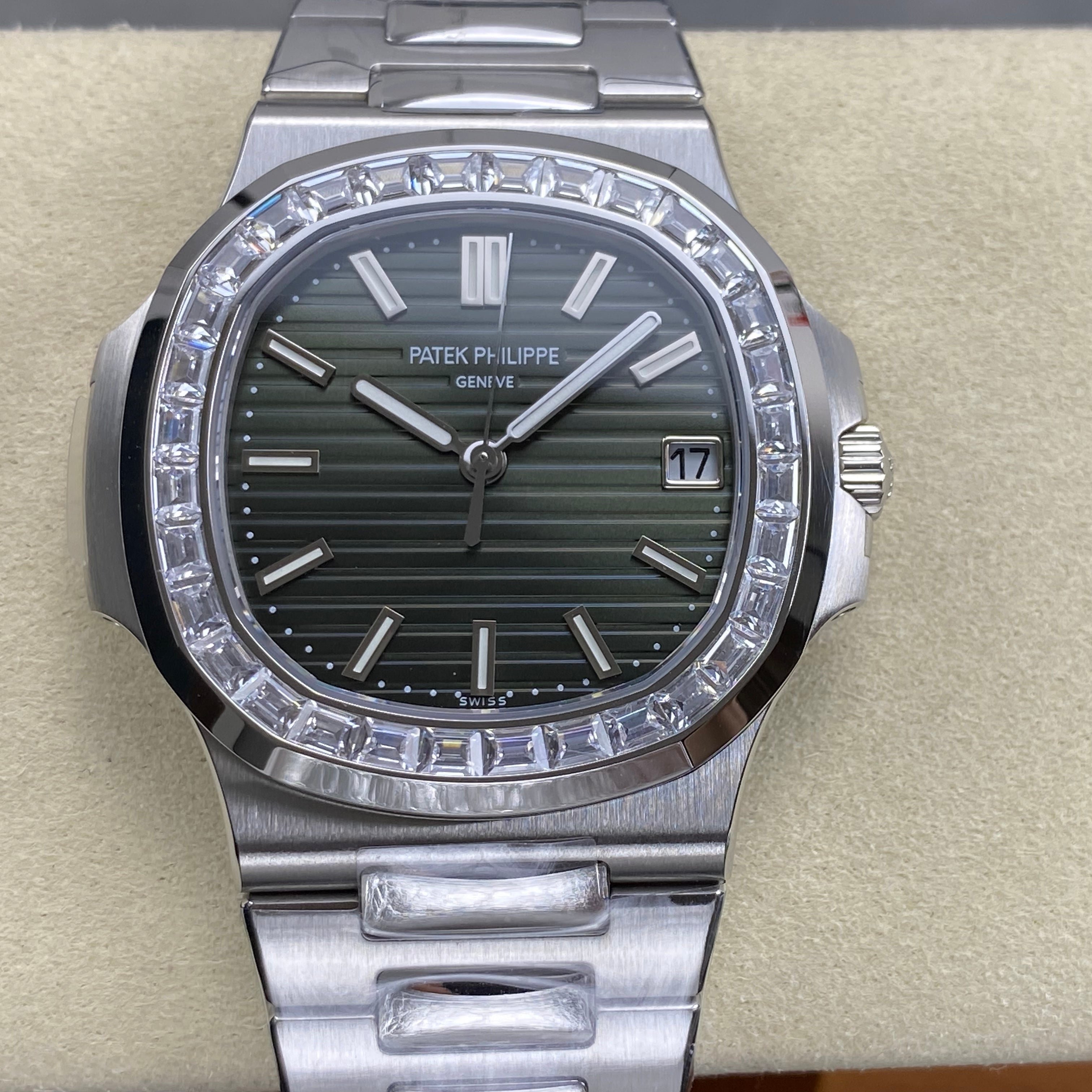 Patek Philippe Nautilus 40mm Diamond Benzel Green Dial
