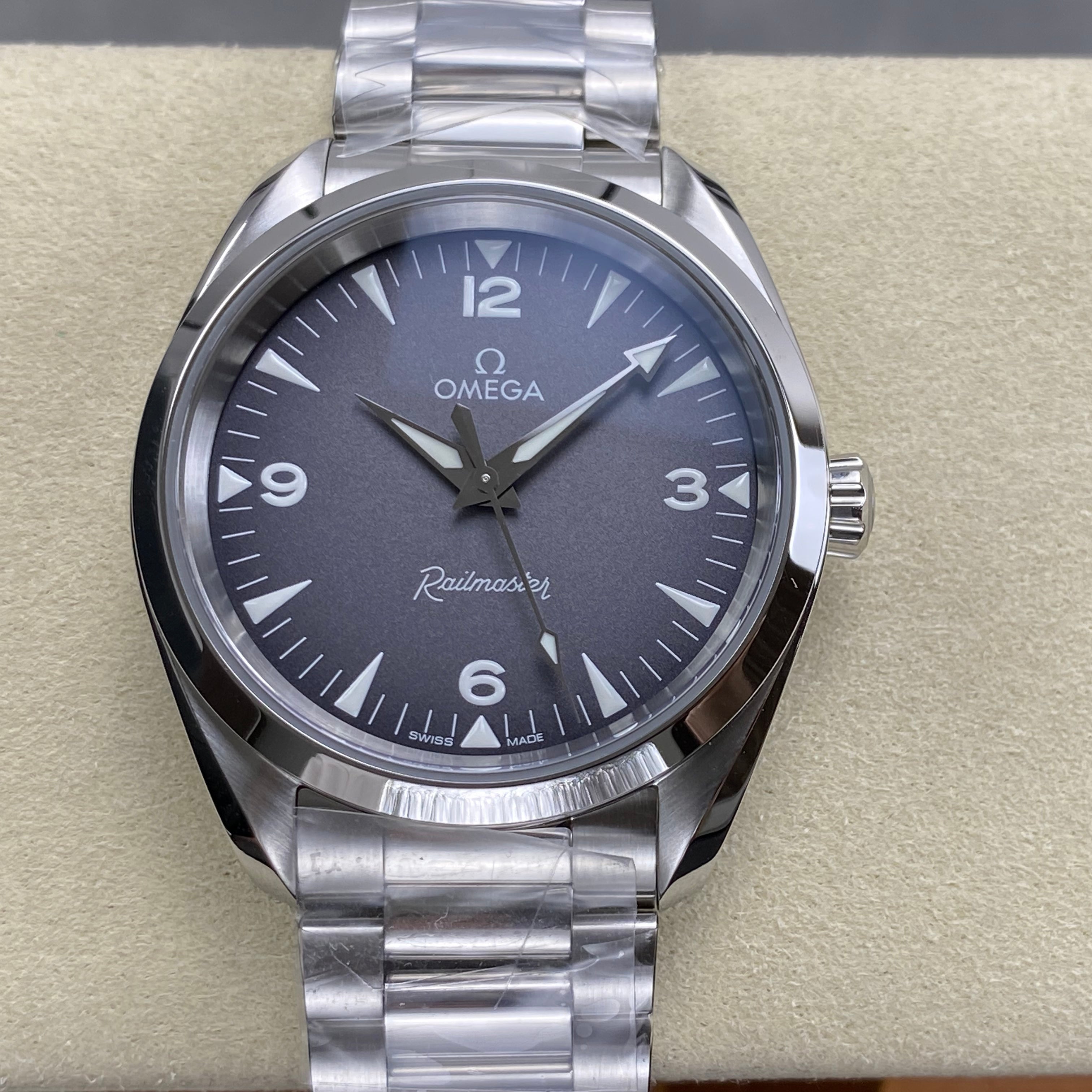 Omega Seamaster Railmaster 38mm Steel Grey Dial