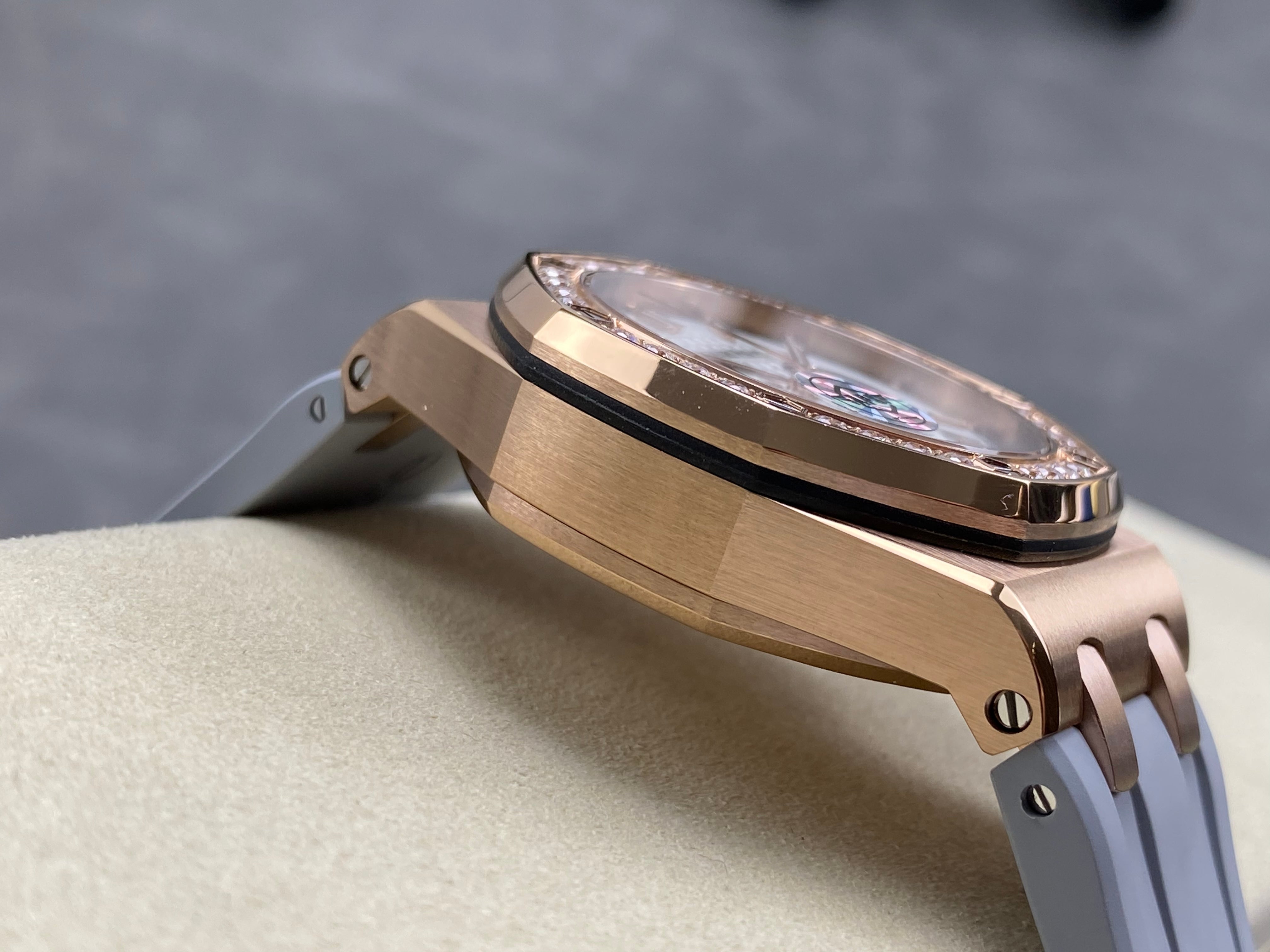 Audemars Piguet Royal Oak Chronograph 37mm Rose Gold White Grey Dial