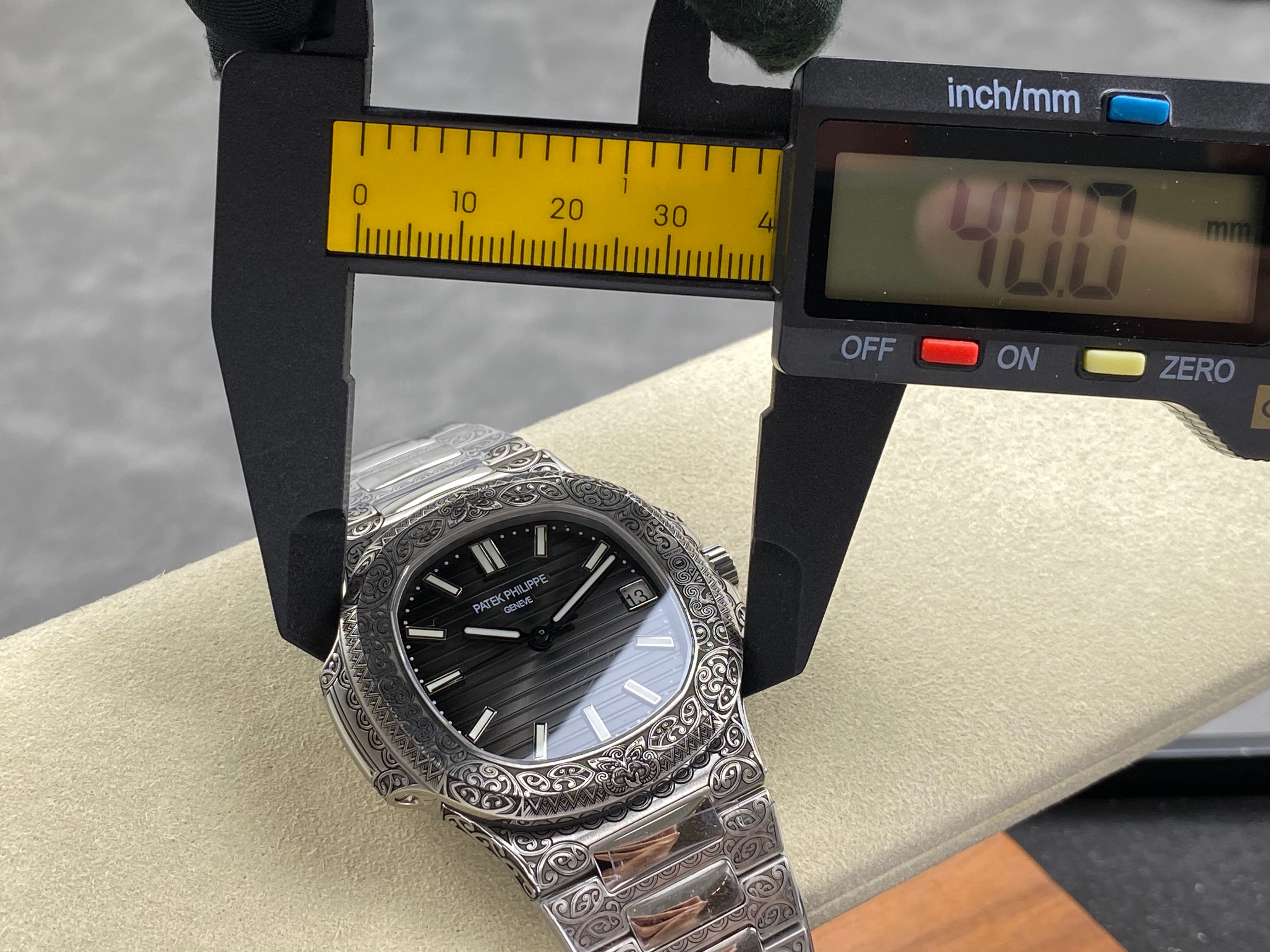 Patek Philippe Nautilus 5711 Maori Motif 40mm Dark Gray Dial Stainless Steel Case