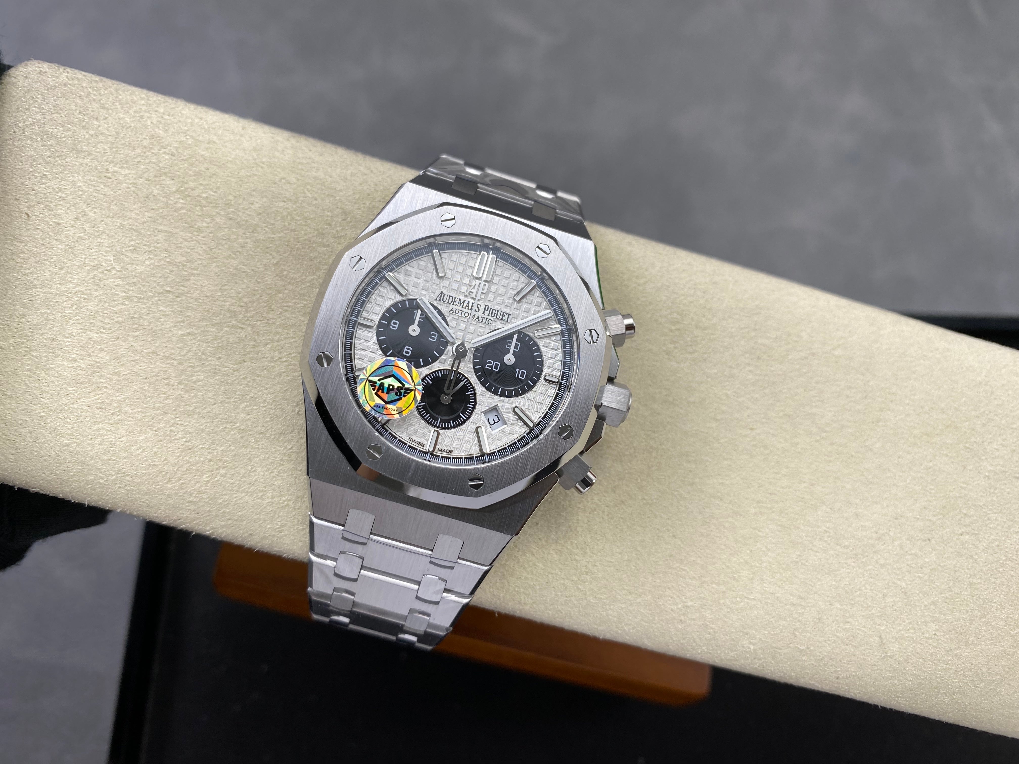 Audemars Piguet Royal Oak Chronograph 41mm Stainless Steel Black White Dial