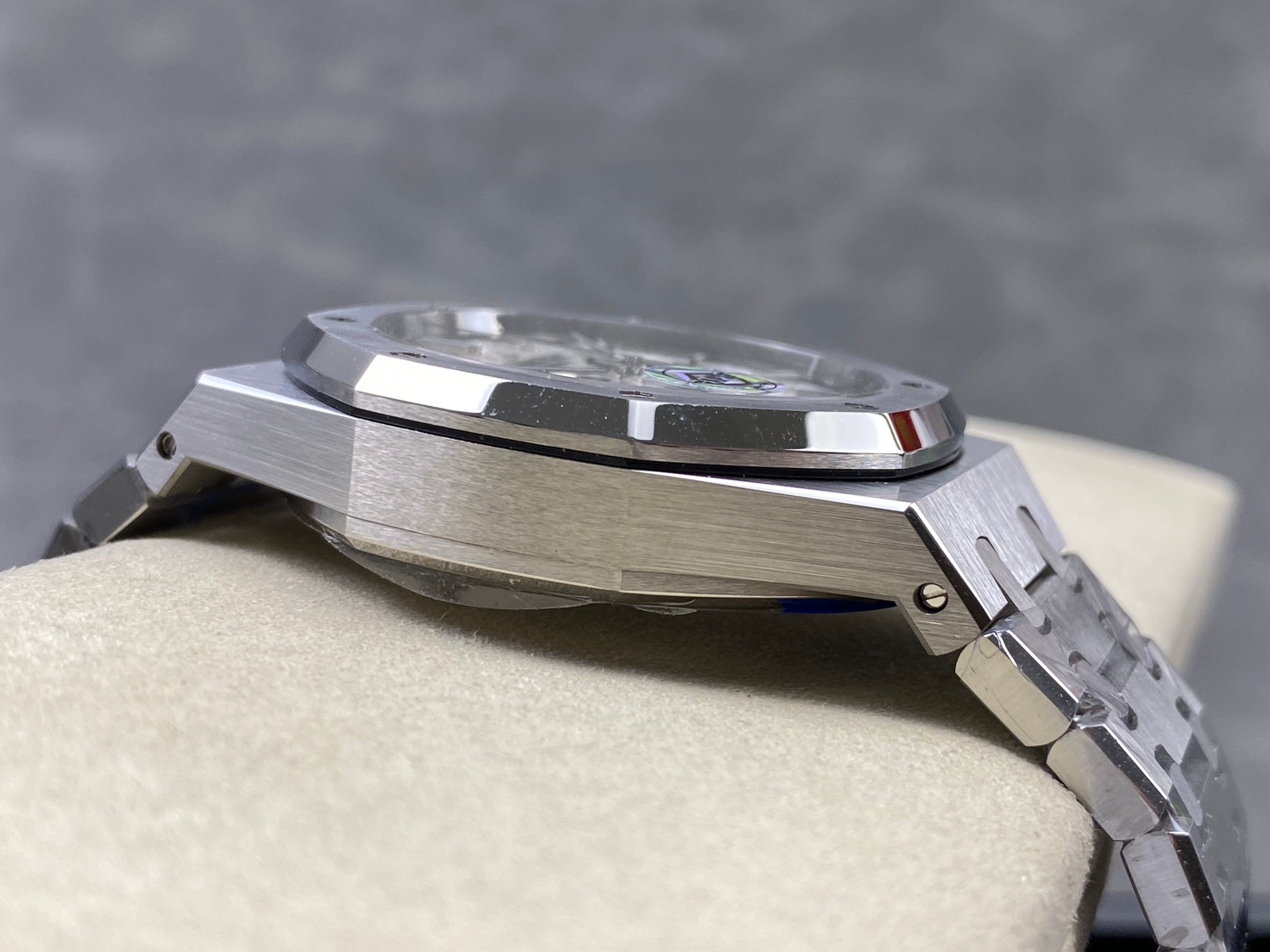 Audemars Piguet Royal Oak Chronograph 41mm Stainless Steel Black White Dial
