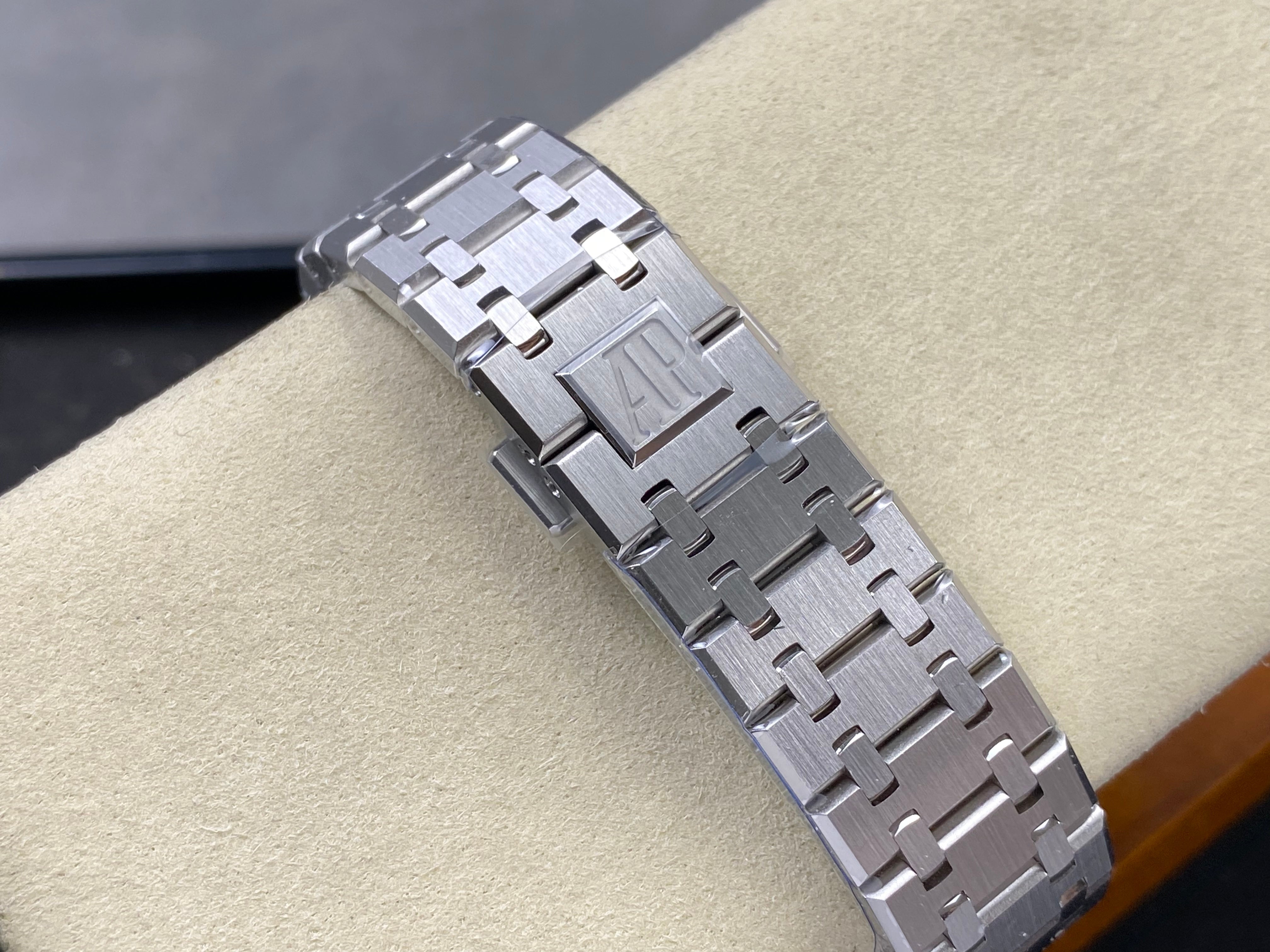 Audemars Piguet Royal Oak Chronograph 41mm Stainless Steel Black White Dial