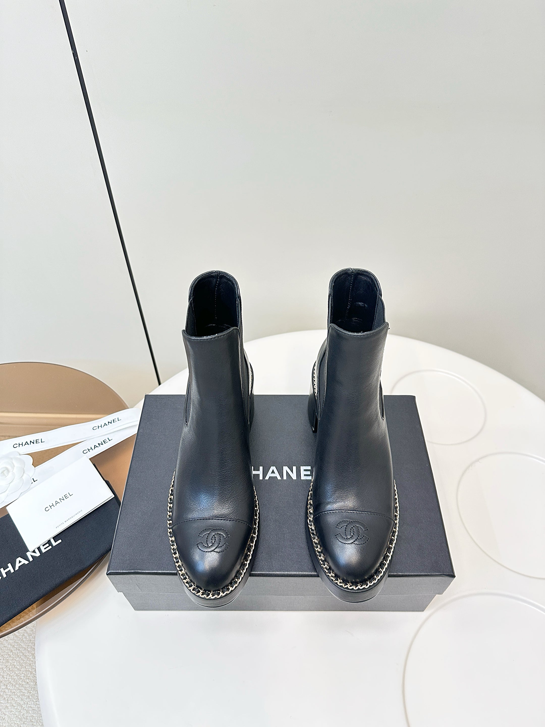 CC Chelsea Boot Black Calfskin 409529