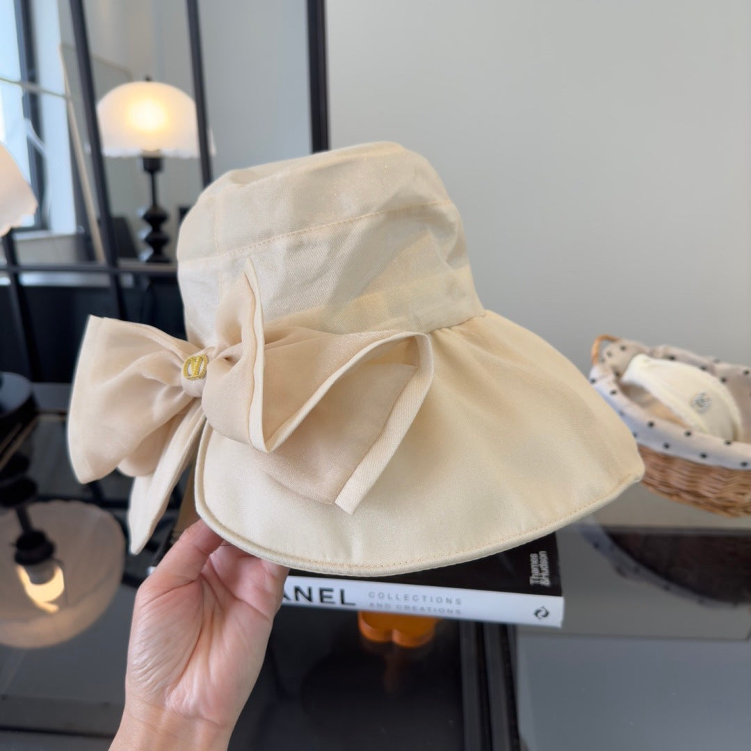 Valentino Bow-tie Bucket Hat 196097