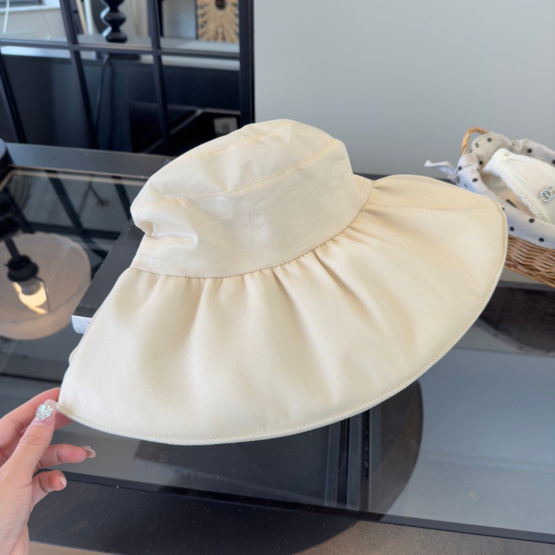 Valentino Bow-tie Bucket Hat 196097