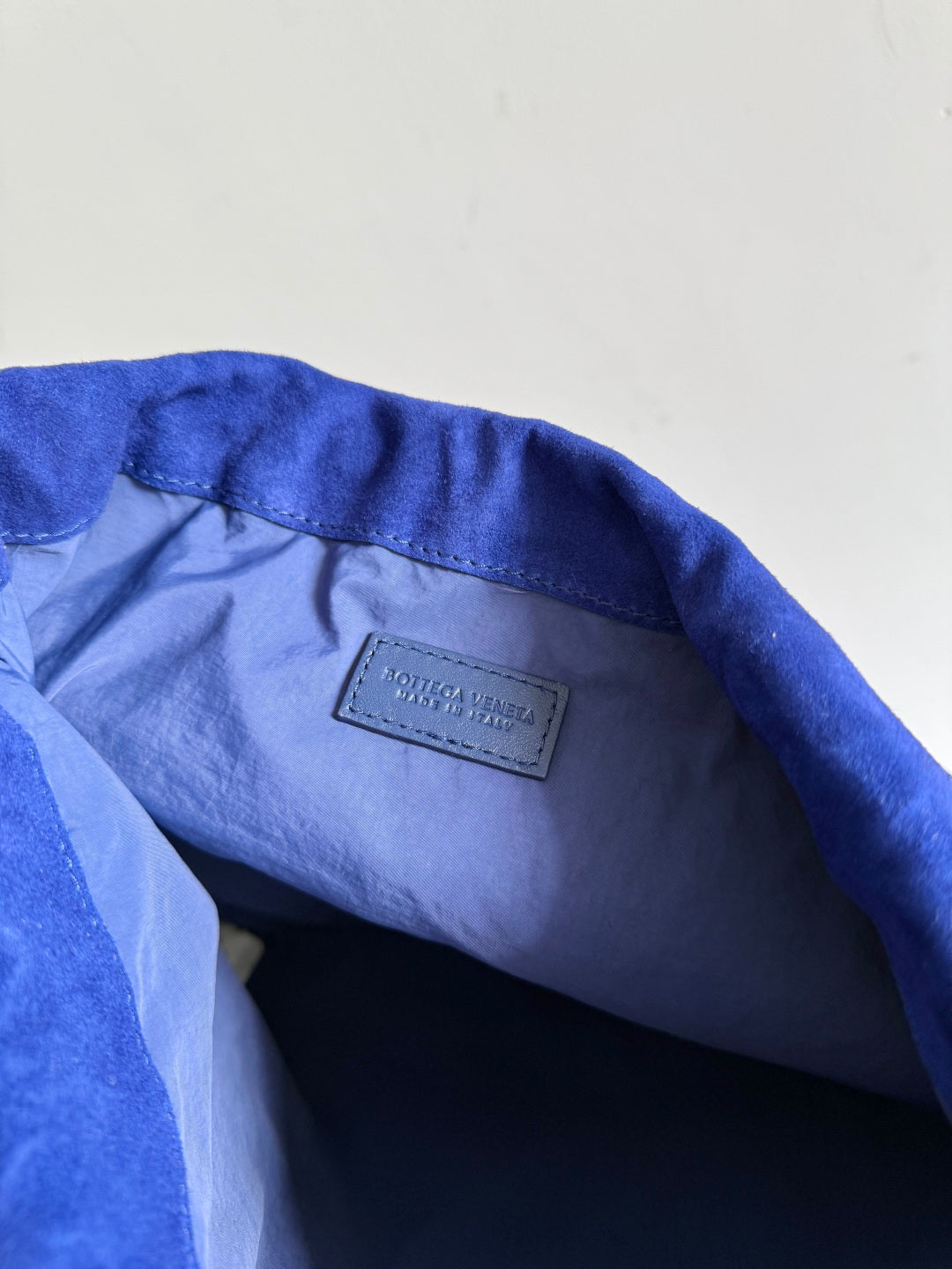 Bottega Veneta 2026 Dust Bag 32cm Blue Suede 137068