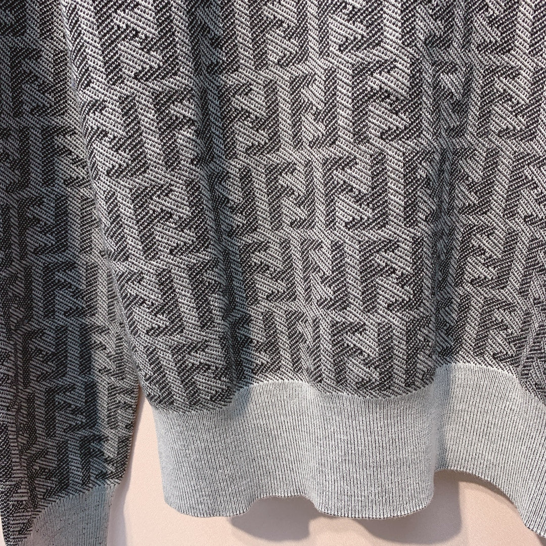 Fendi 25 Sweater Grey Monogram Woool 0002