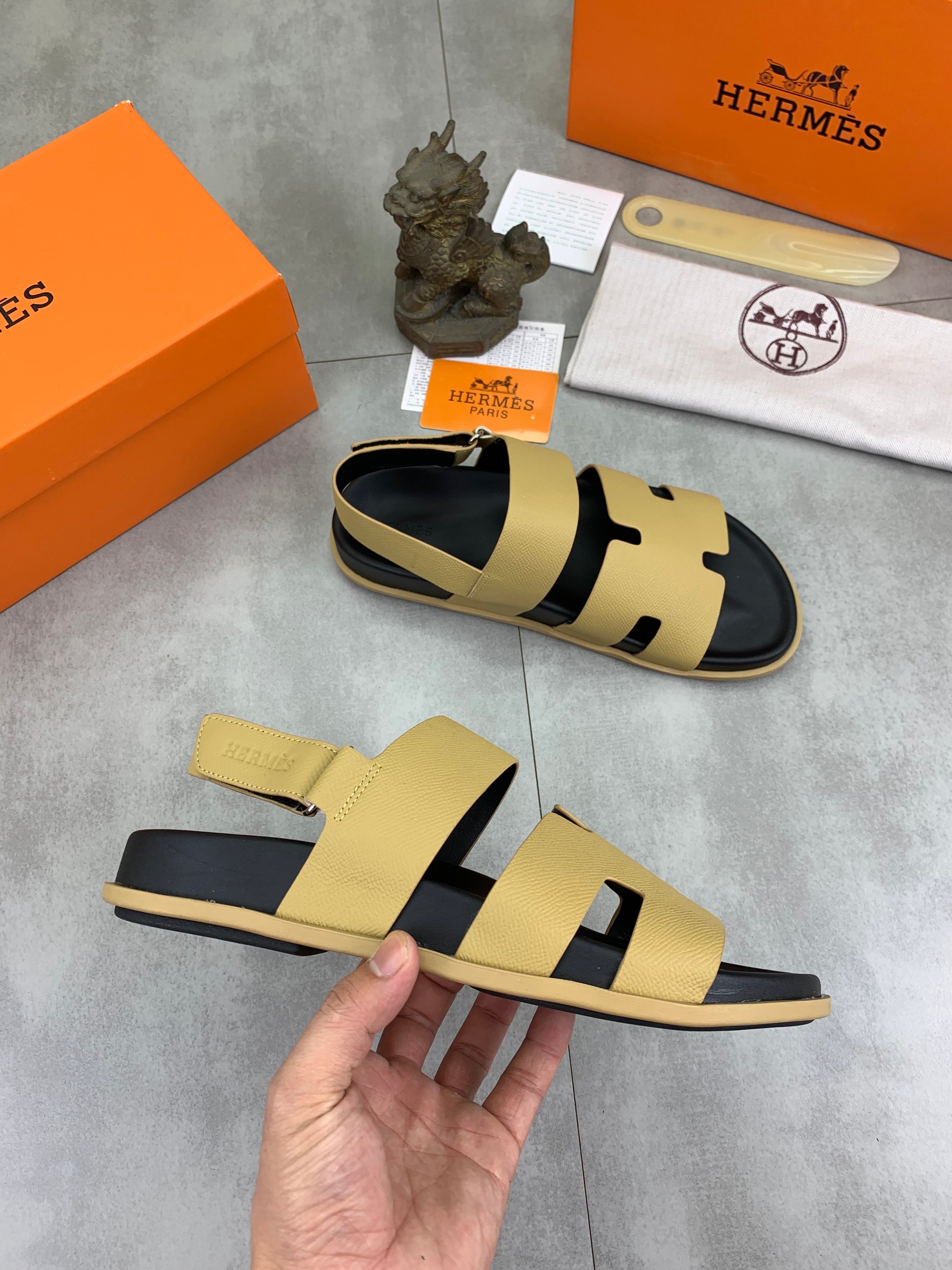 HM Men's Chypre Sandals Yellow Jasmine Calfskin 645503