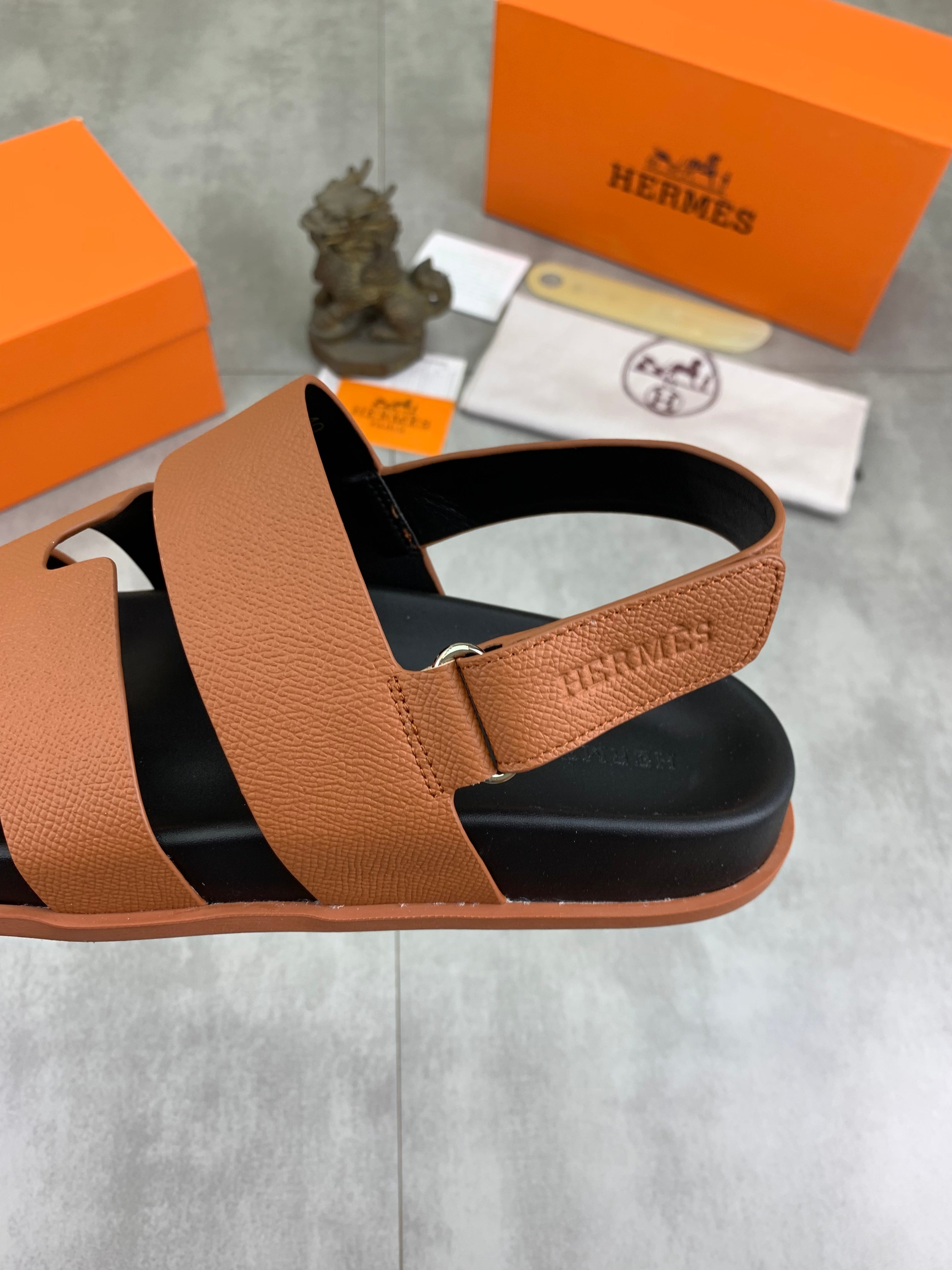 HM Men's Genius Sandals Brown Calfskin 645505