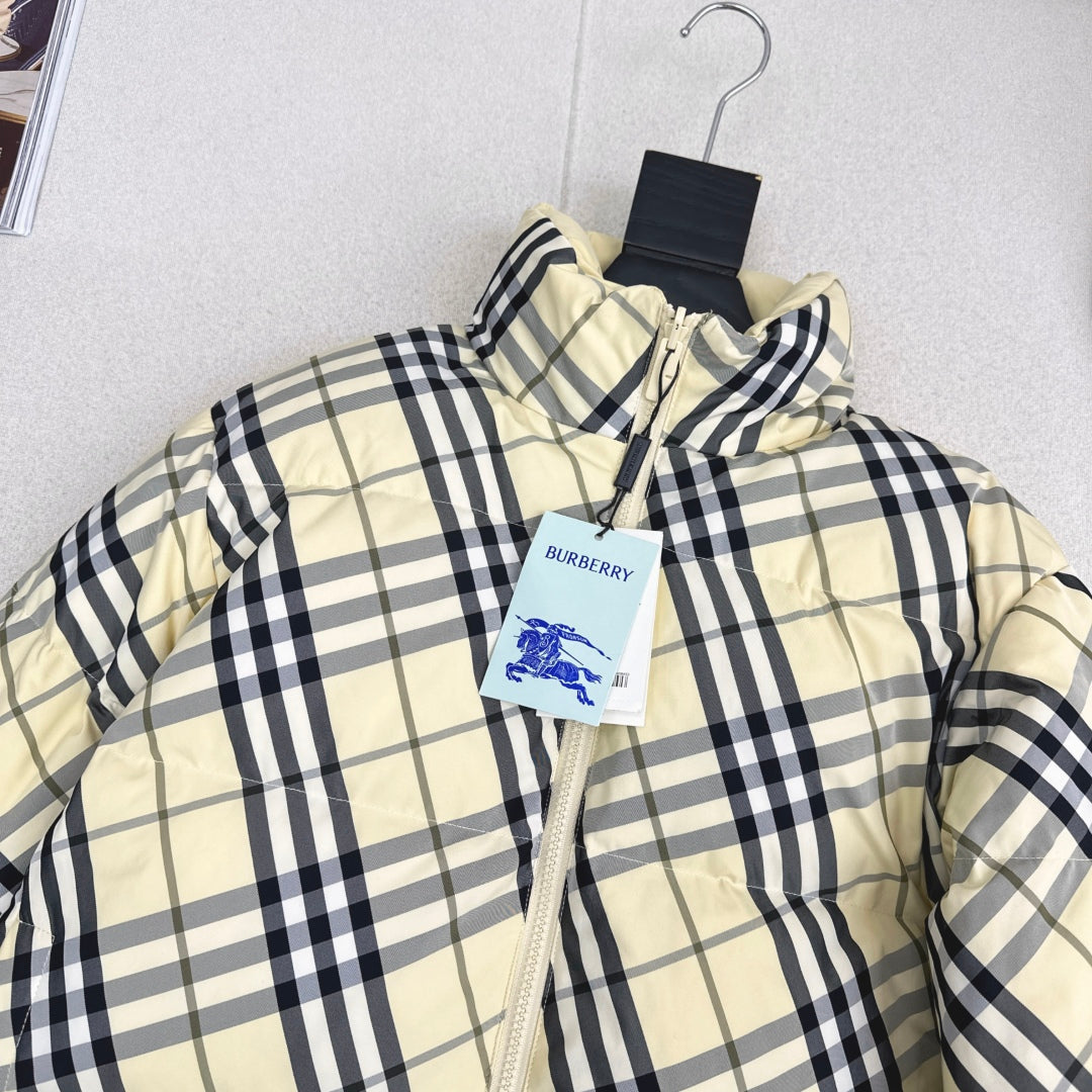 Burberry 25 Plaid Stand Collar Down Jacket Light Yellow Polyester