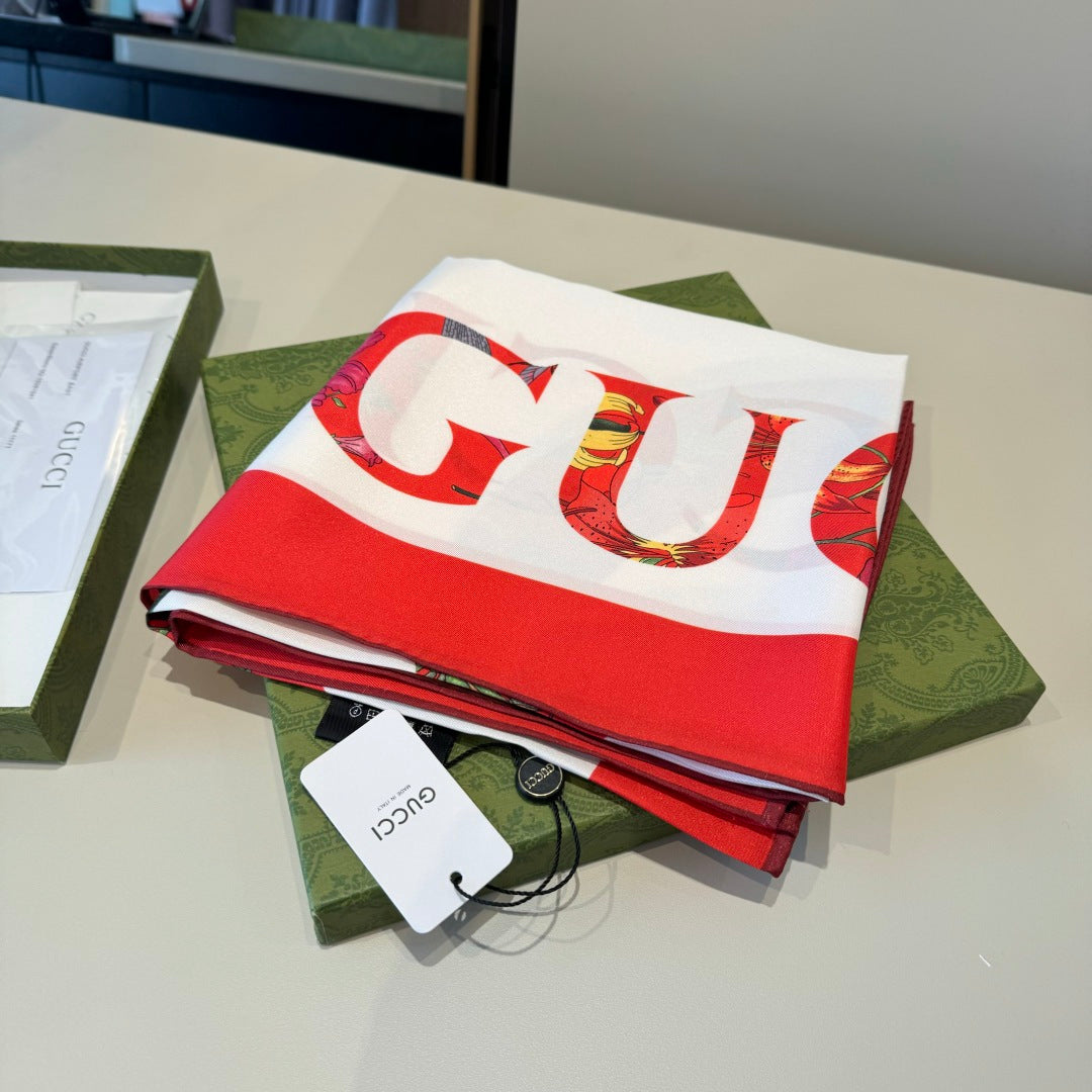 GG Signature Floral Scarf 90CM  White Red Twill Silk 280694
