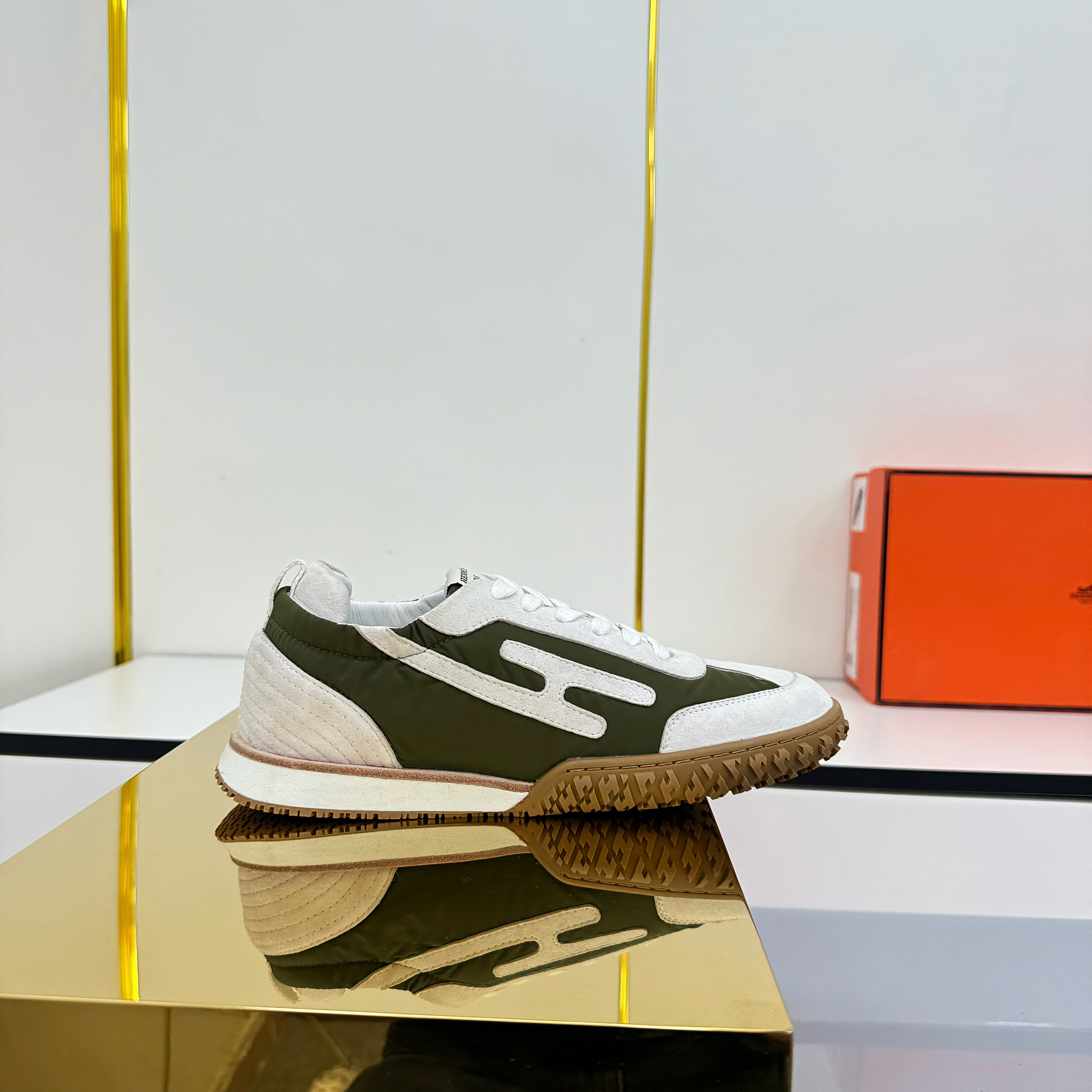 HM 2026 Casual Sneakers Olive Green Ivory Fabric Suede 667353